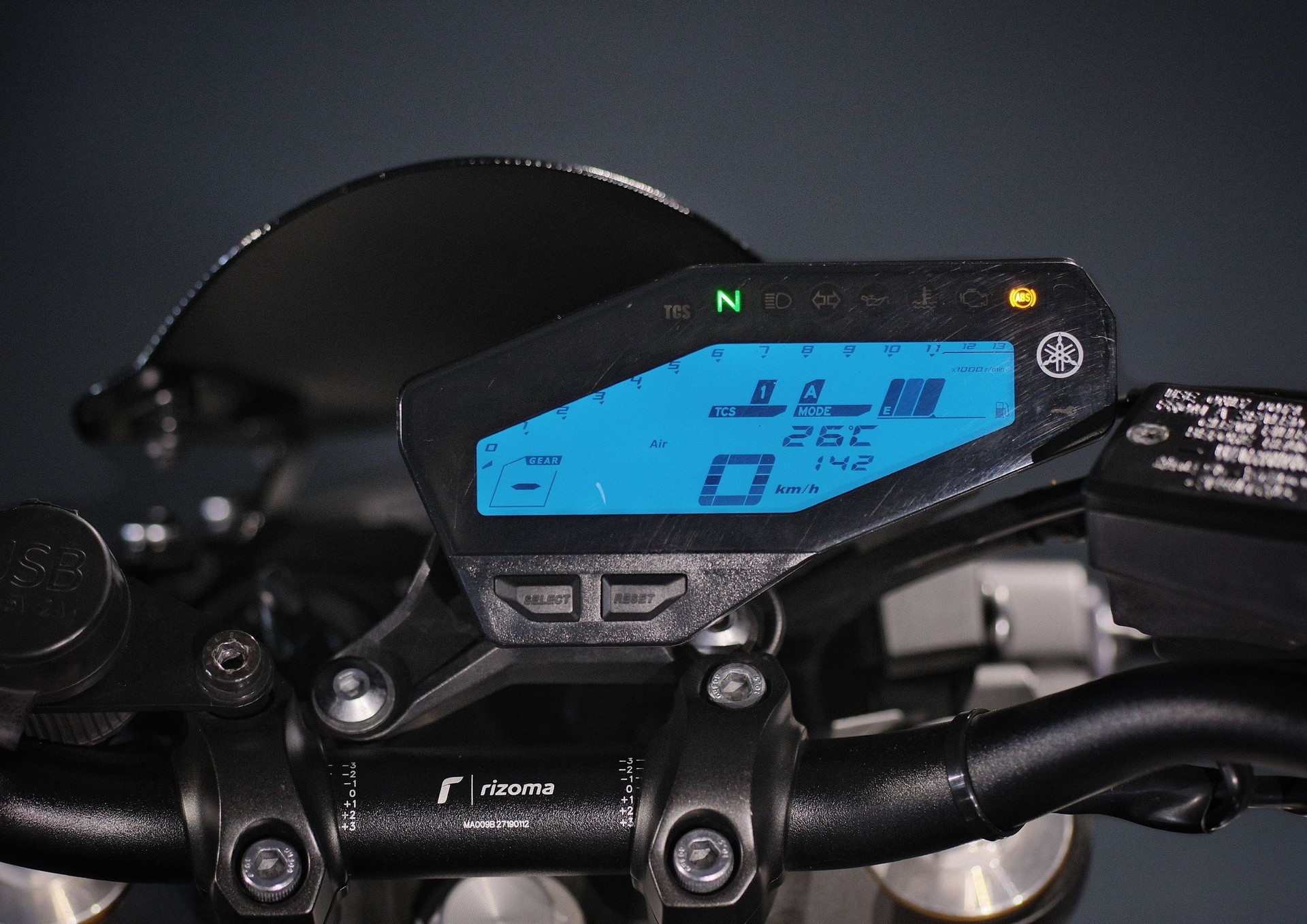 YAMAHA MT-09 ABS-image-15