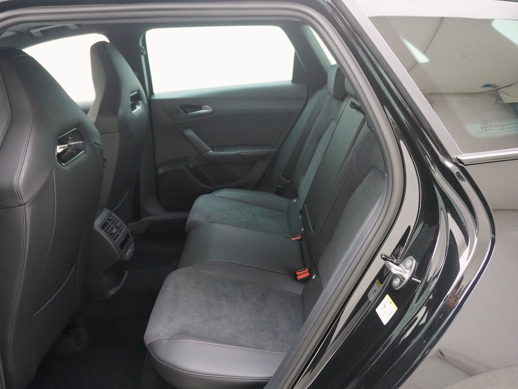CUPRA Leon ST 2.0 TSI VZ 4Drive DSG-image-16
