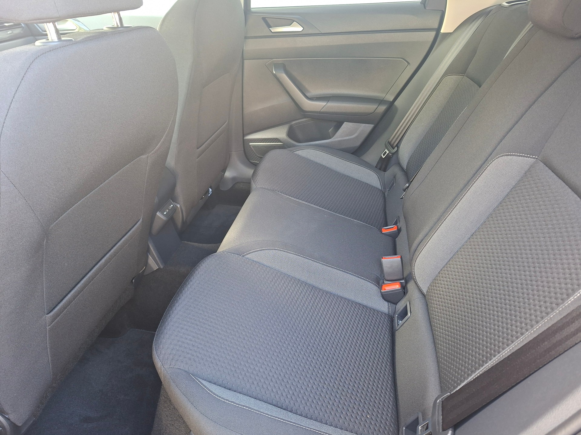 VW 1.0 TSI 75 Edition DSG-image-6