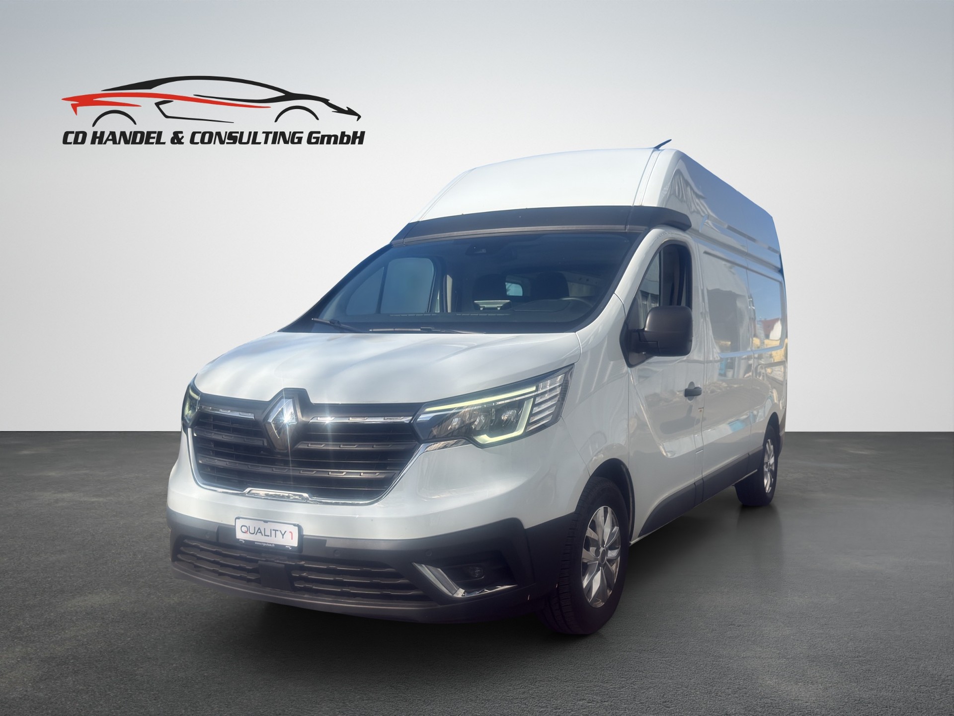 RENAULT Trafic 2.0 Blue dCi 150 Business L2H2 EN-image-2