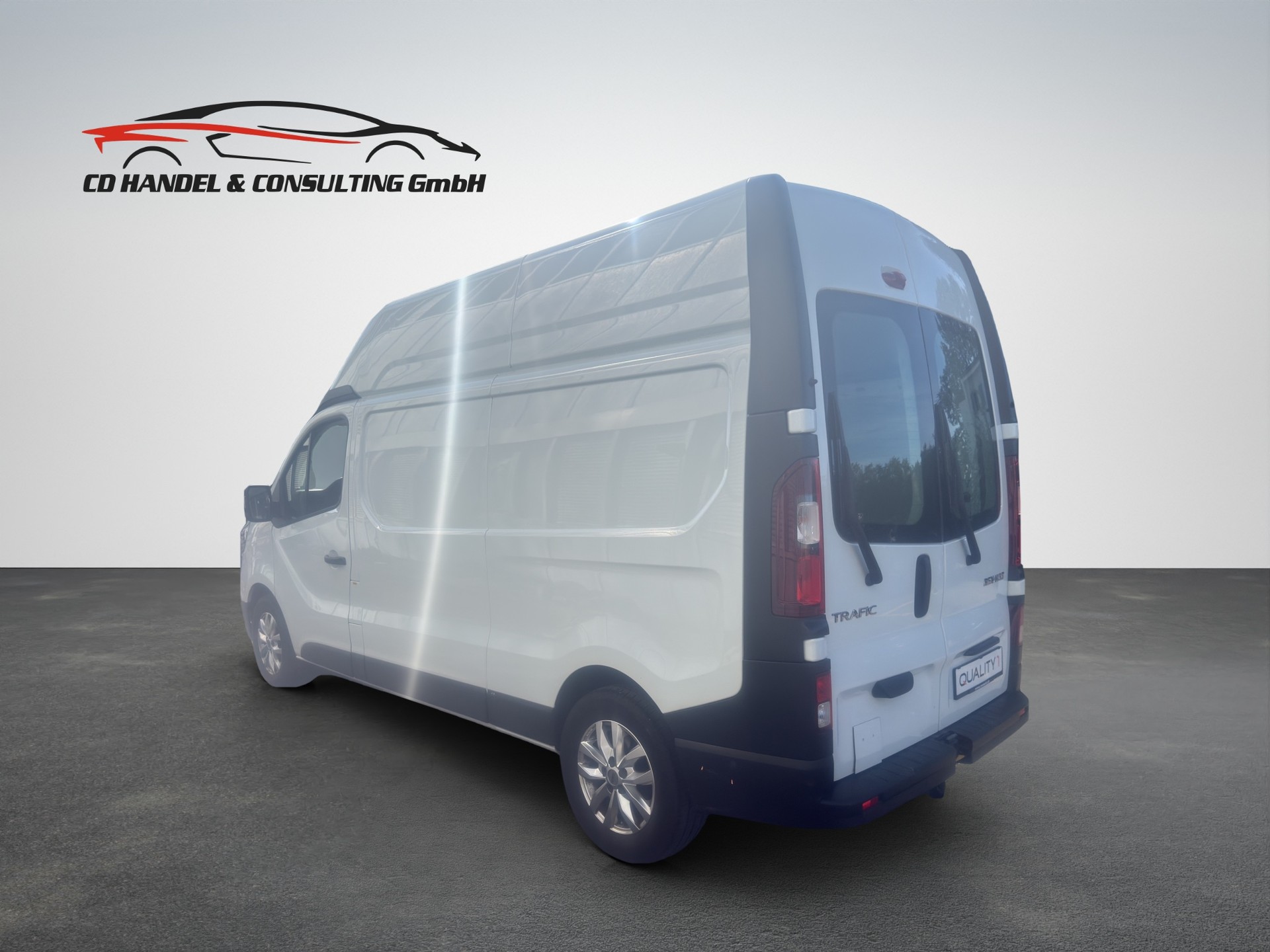 RENAULT Trafic 2.0 Blue dCi 150 Business L2H2 EN-image-5