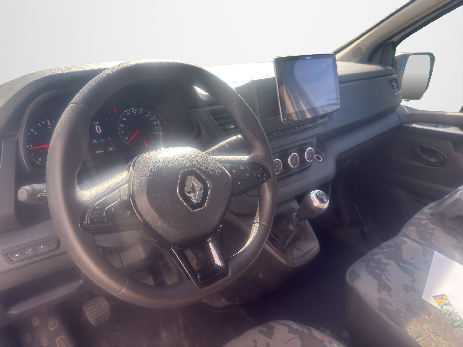 RENAULT Trafic 2.0 Blue dCi 150 Business L2H2 EN-image-12