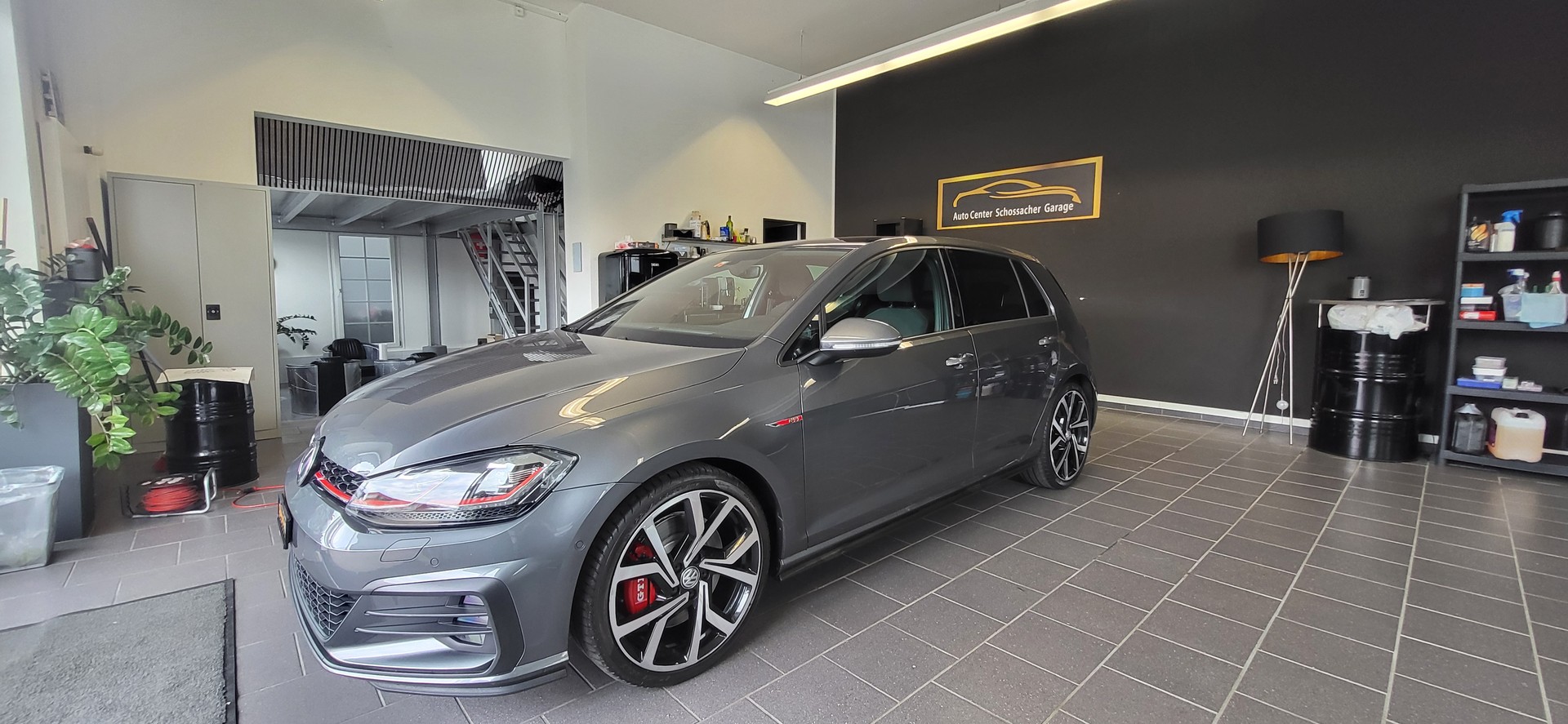 VW Golf 2.0 TSI GTI Performance DSG-image-1