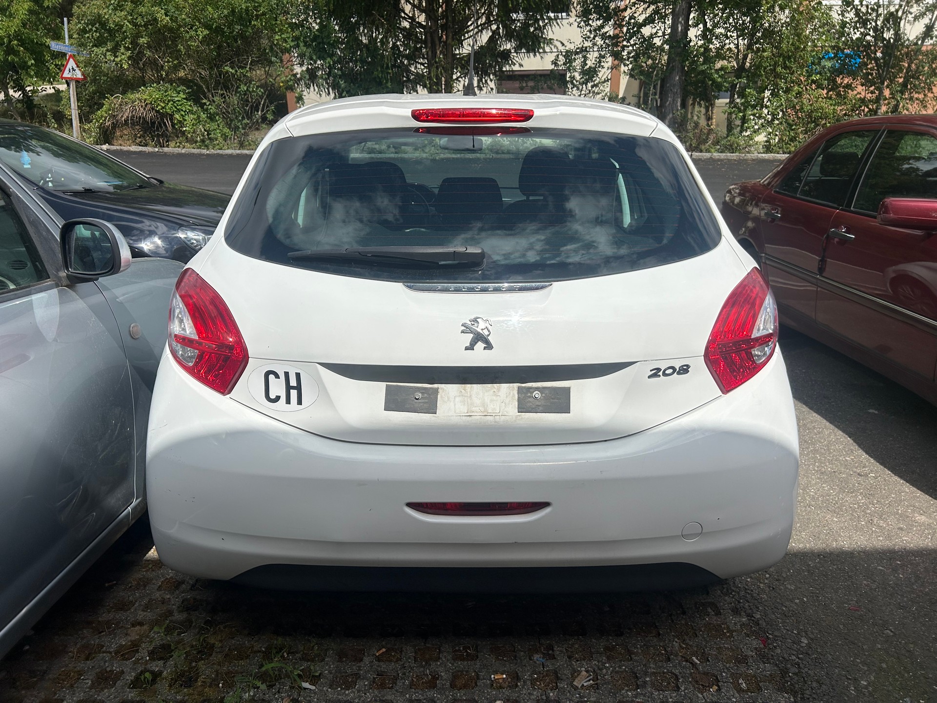 PEUGEOT 208 1.2 VTI Active-image-5