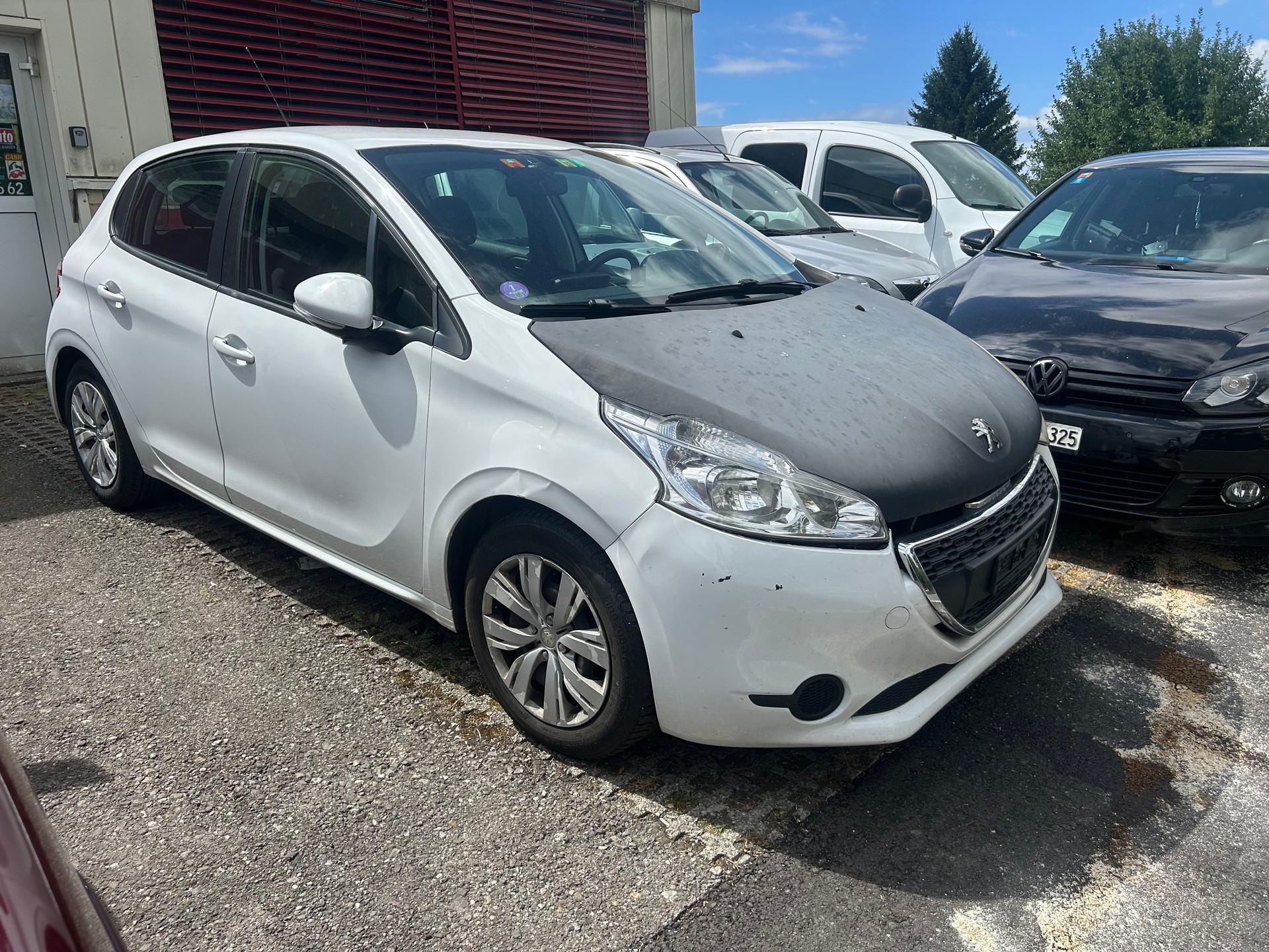 PEUGEOT 208 1.2 VTI Active-image-2