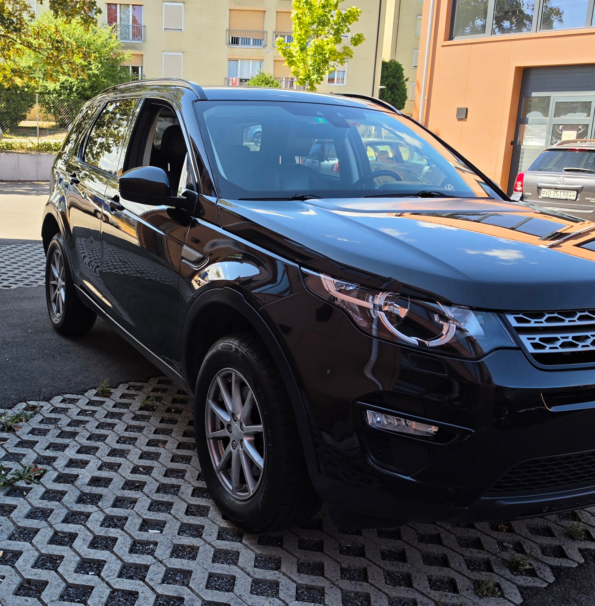 LAND ROVER Discovery Sport 2.0 TD4 Pure-image-2