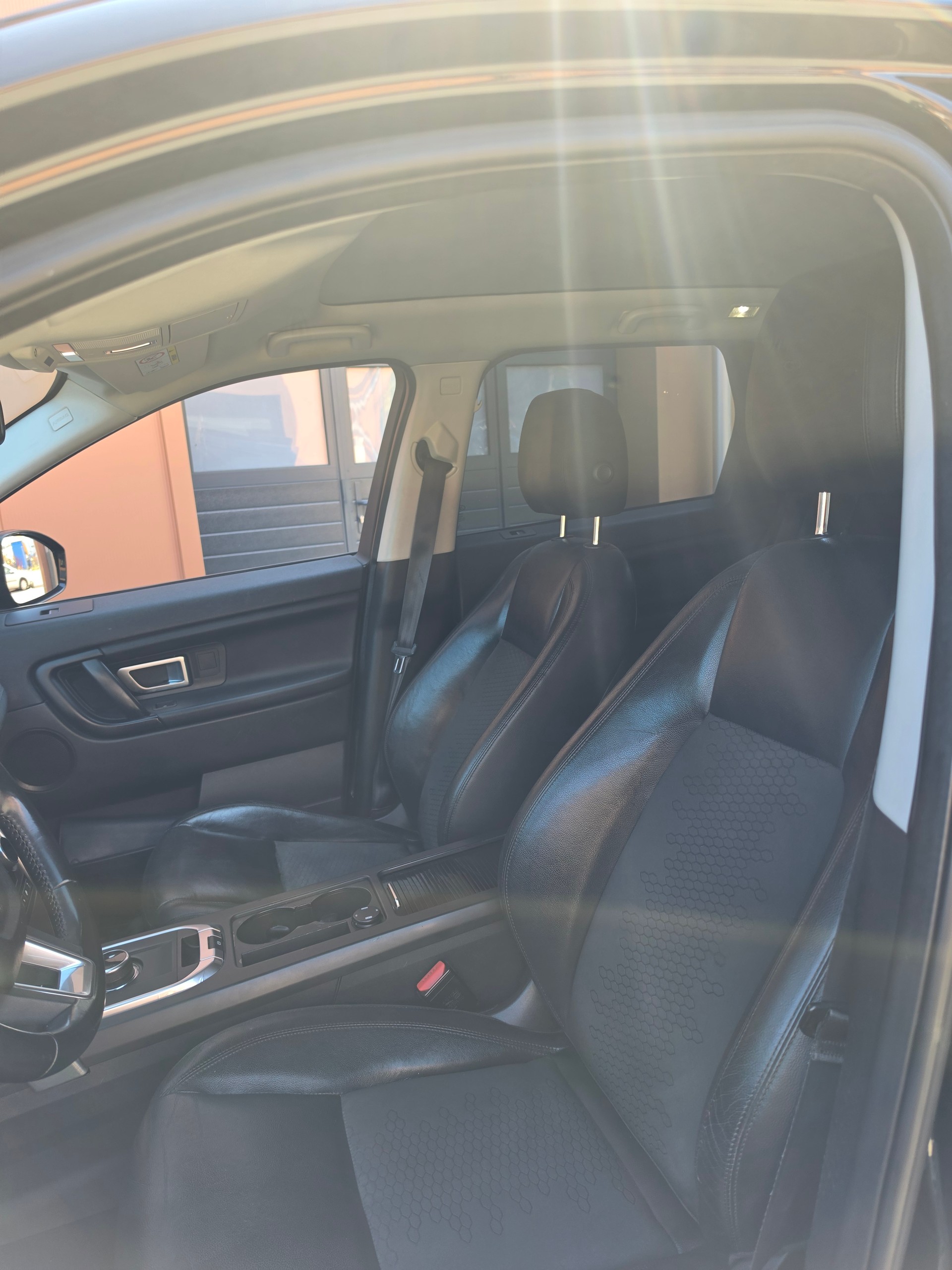 LAND ROVER Discovery Sport 2.0 TD4 Pure-image-9