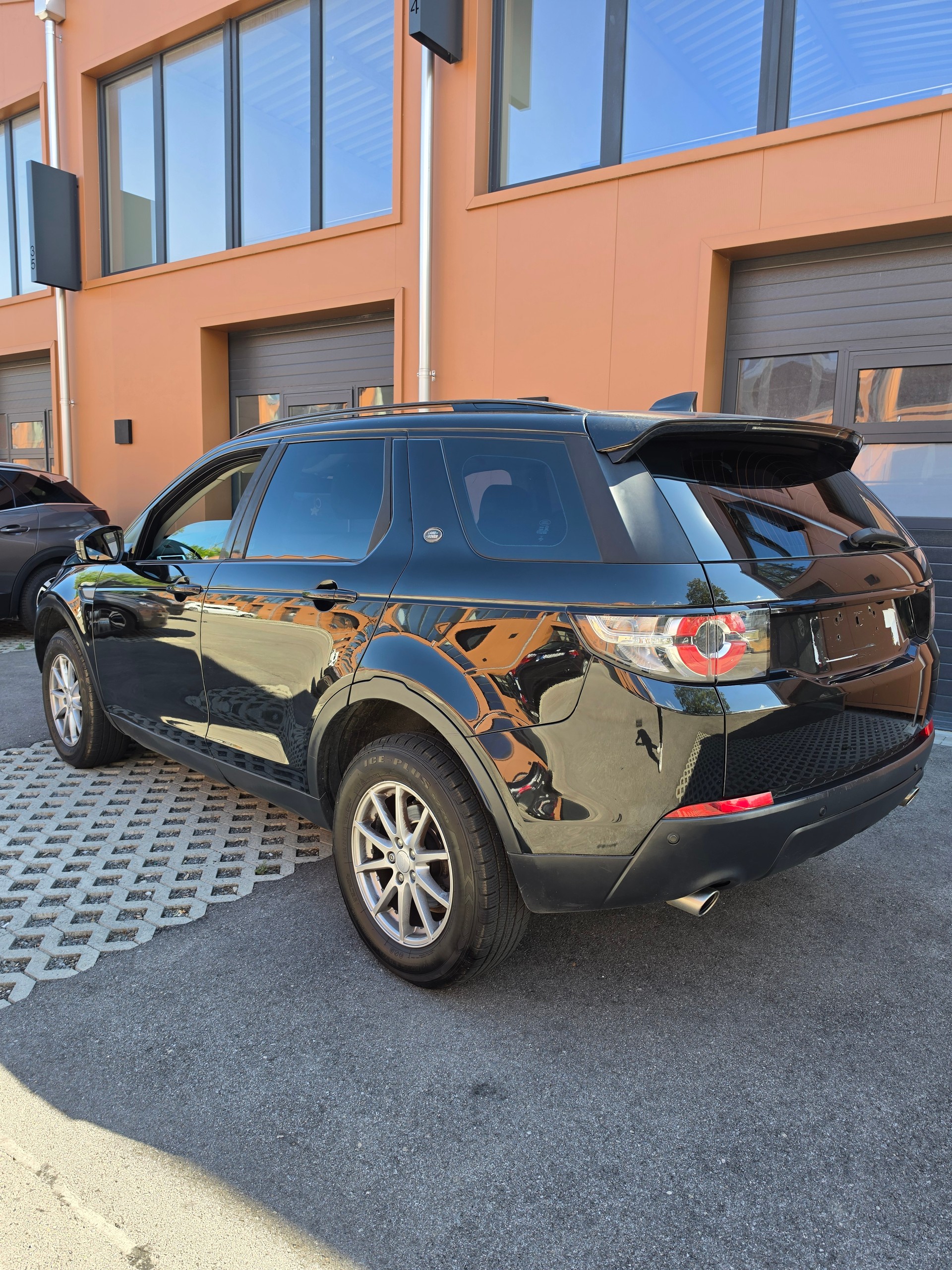 LAND ROVER Discovery Sport 2.0 TD4 Pure-image-7