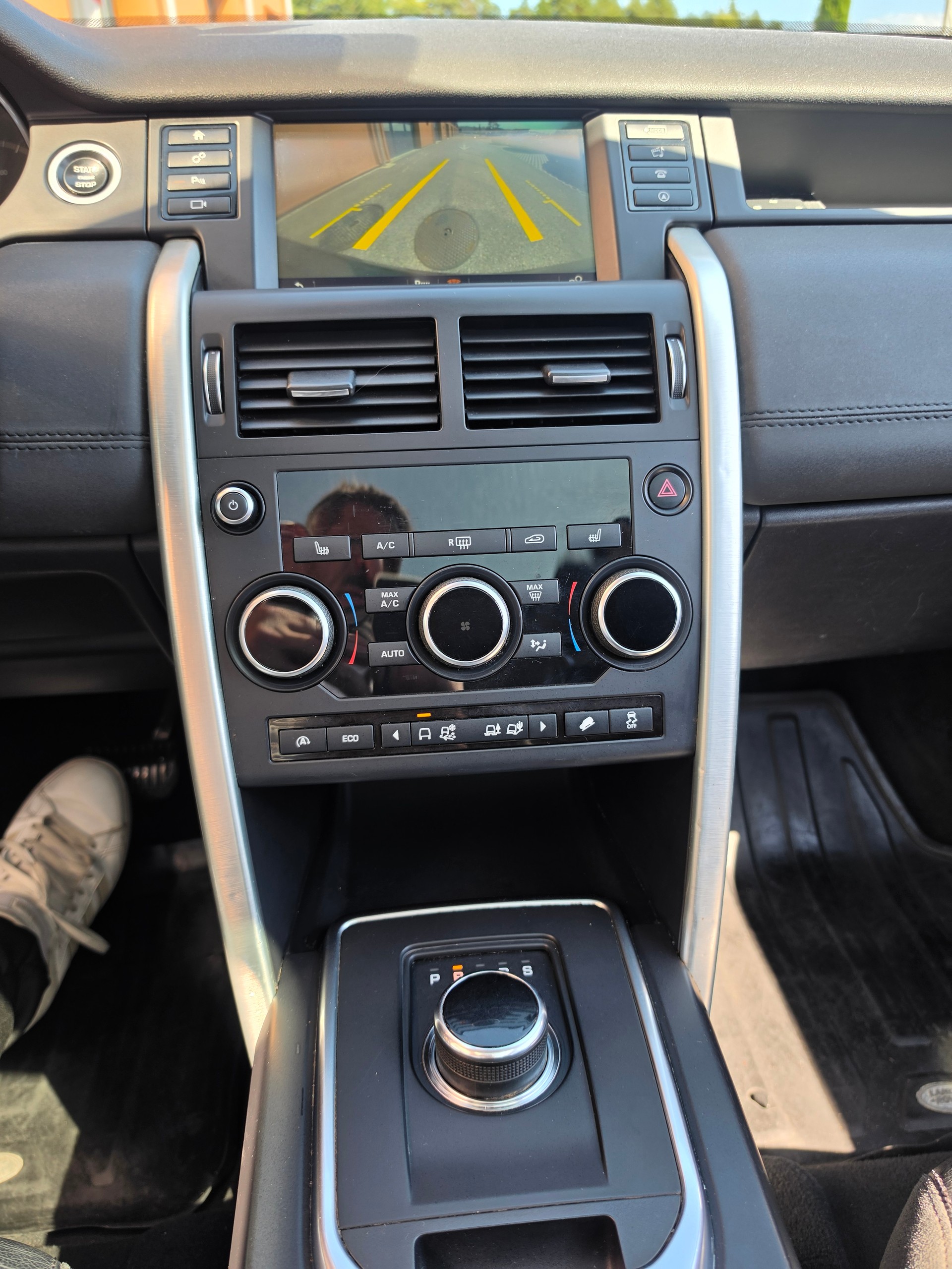 LAND ROVER Discovery Sport 2.0 TD4 Pure-image-12