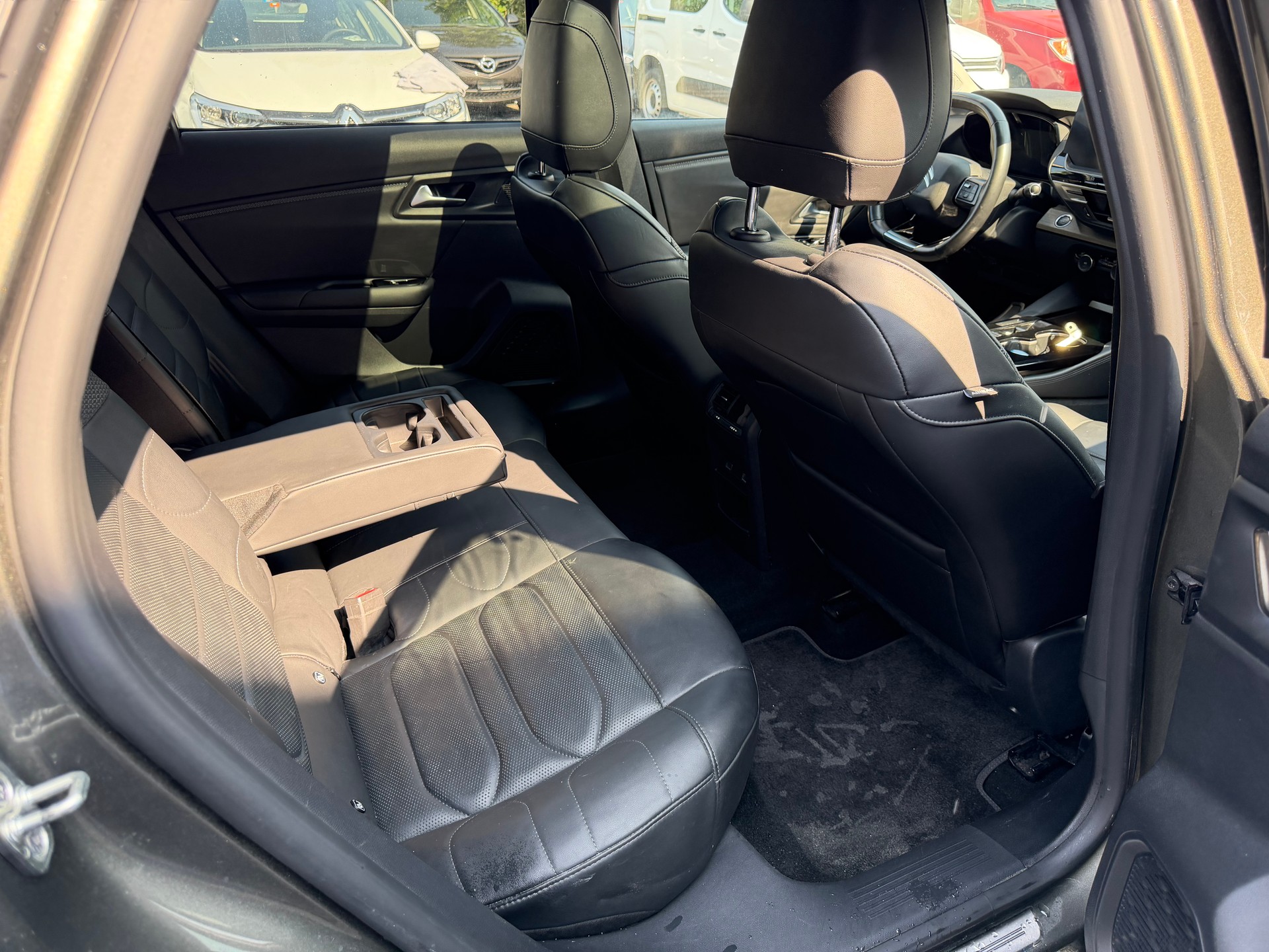 CITROEN C5 X 1.6i PHEV Feel Pack e-EAT8-image-7