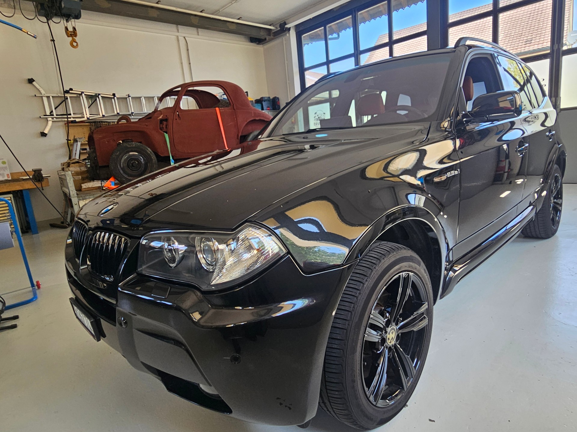 BMW 25si-image-0