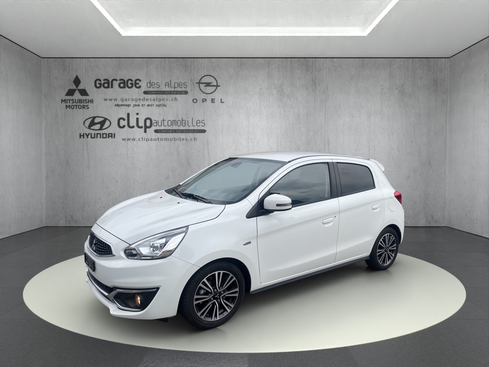 MITSUBISHI Space Star 1.2 MIVEC Style Anniversary-image-0