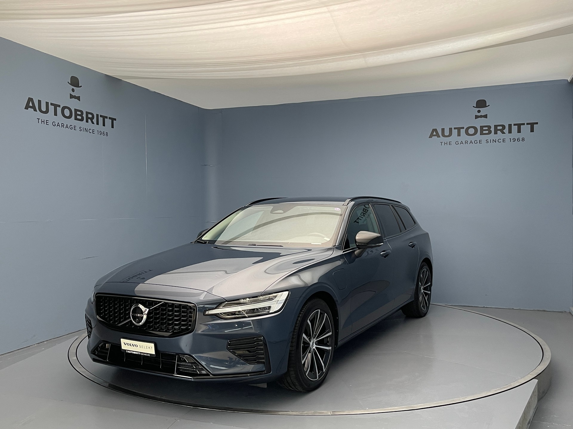 VOLVO V60 2.0 T6 TE R-Design eAWD-image-0