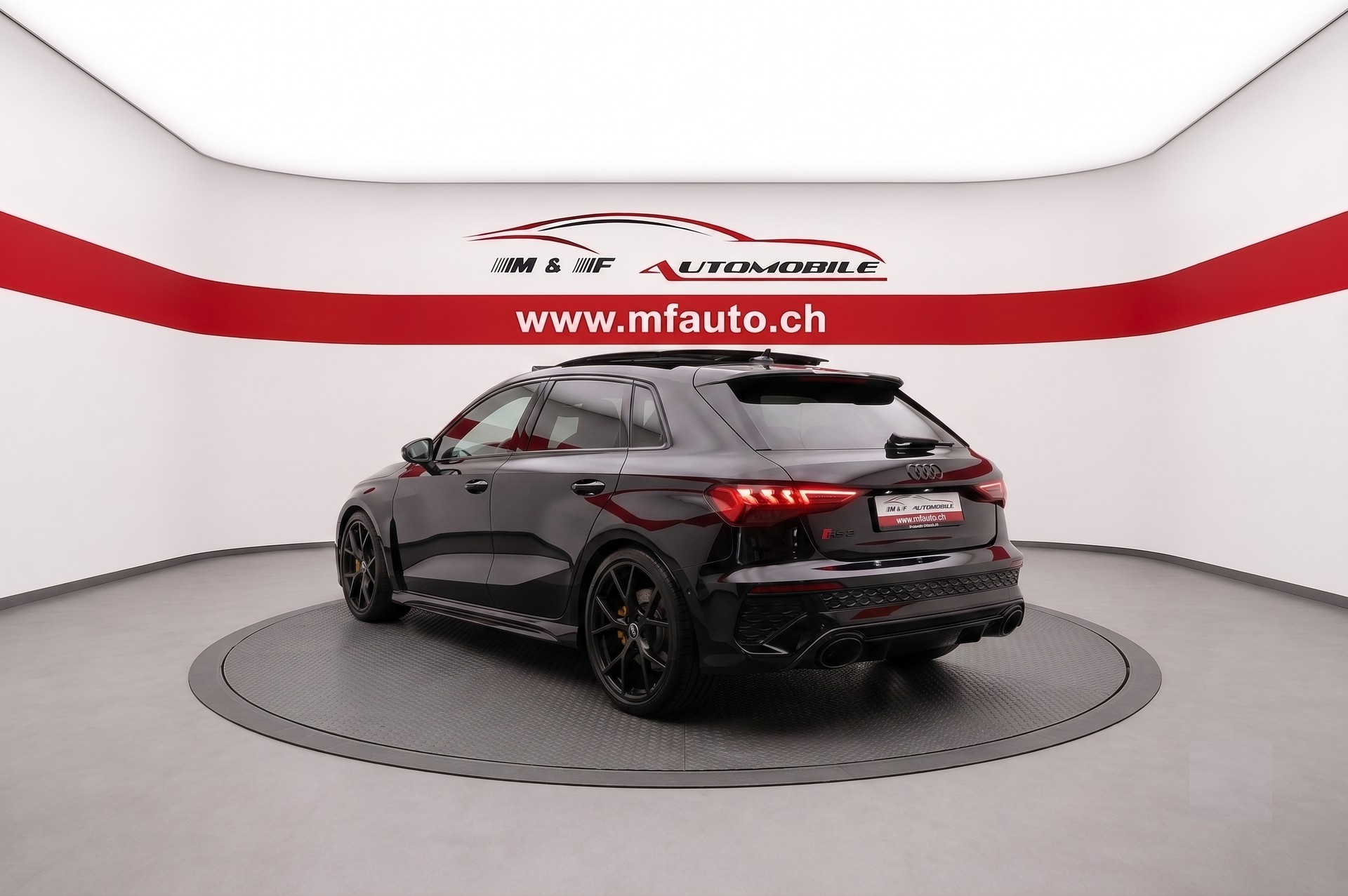 AUDI RS3 Sportback 2.5 TFSI quattro S-Tronic-image-5
