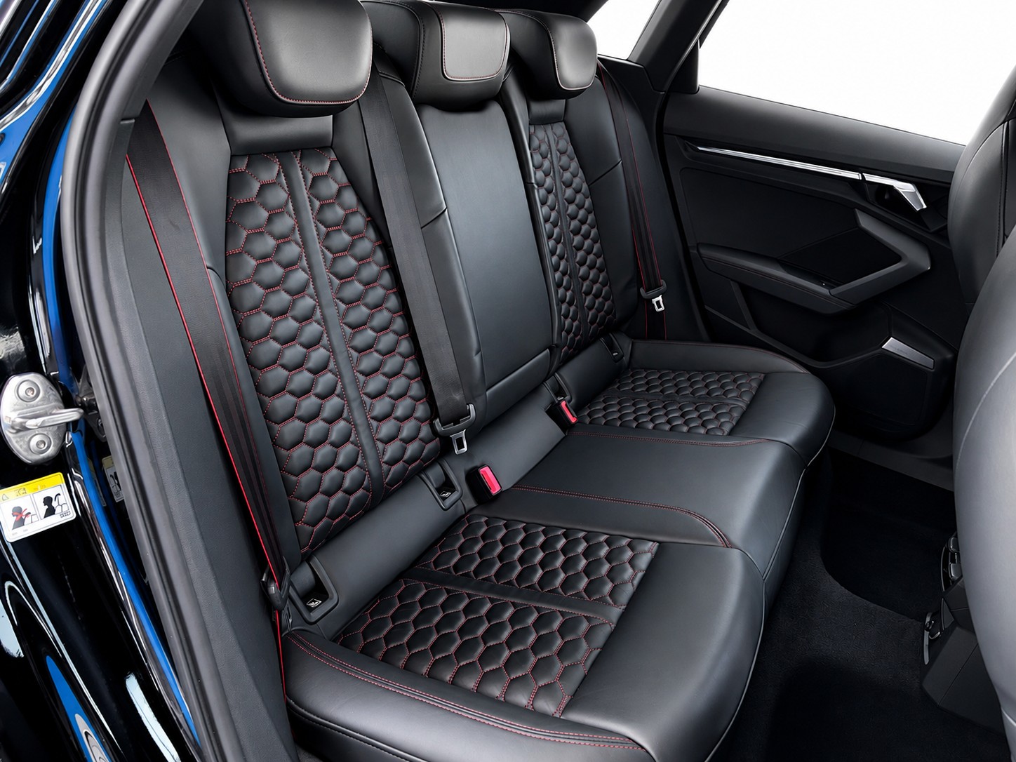 AUDI RS3 Sportback 2.5 TFSI quattro S-Tronic-image-14