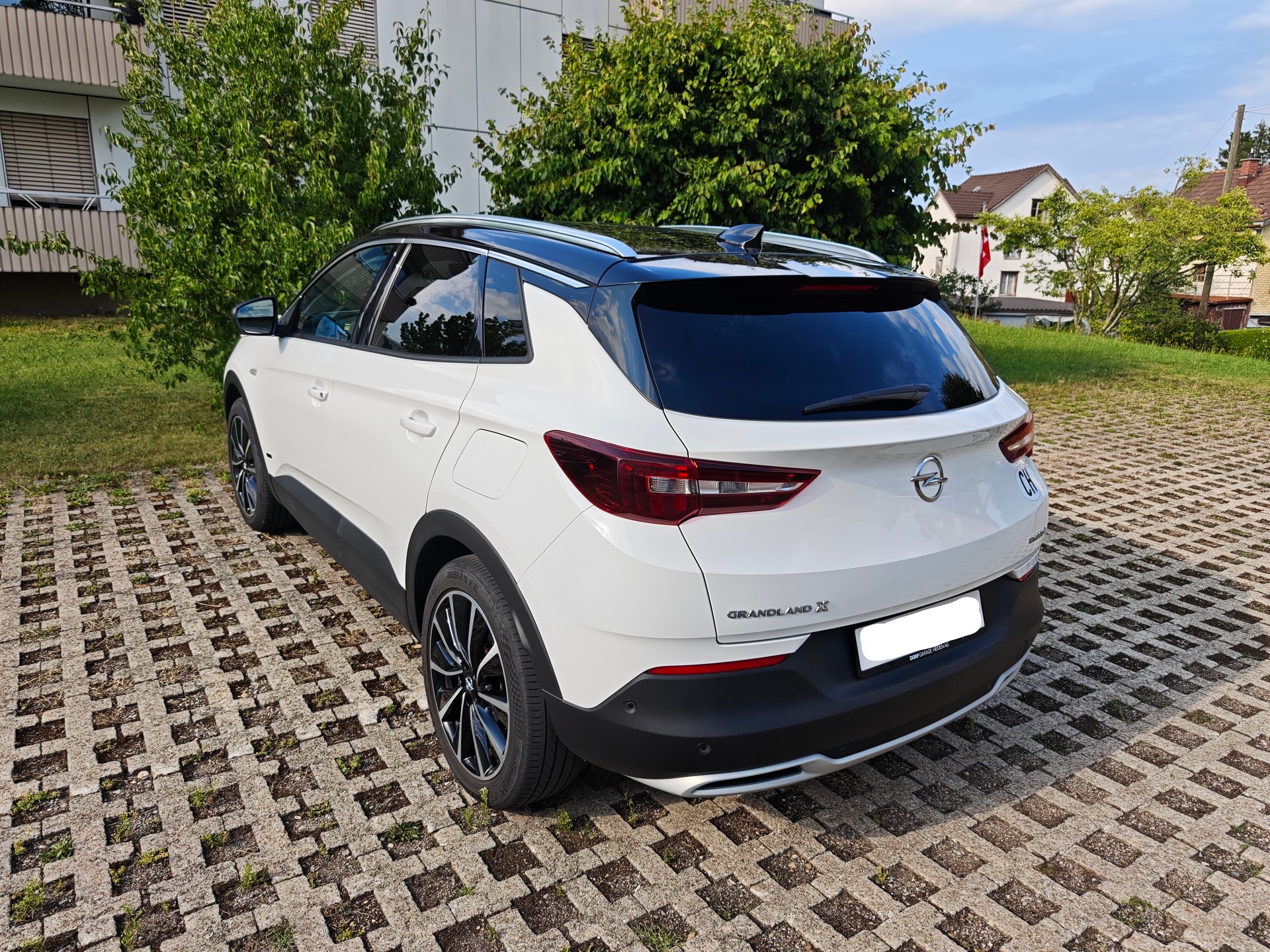 OPEL 1.6 T PHEV Ultimate-image-3