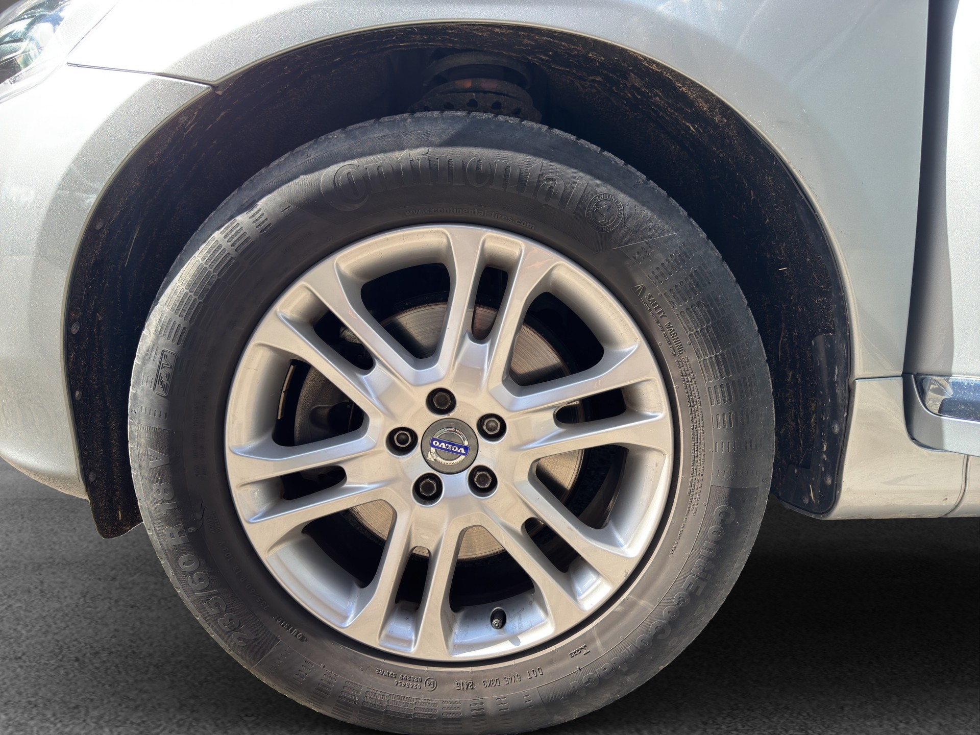 VOLVO XC60 T5 AWD Momentum Geartronic-image-16