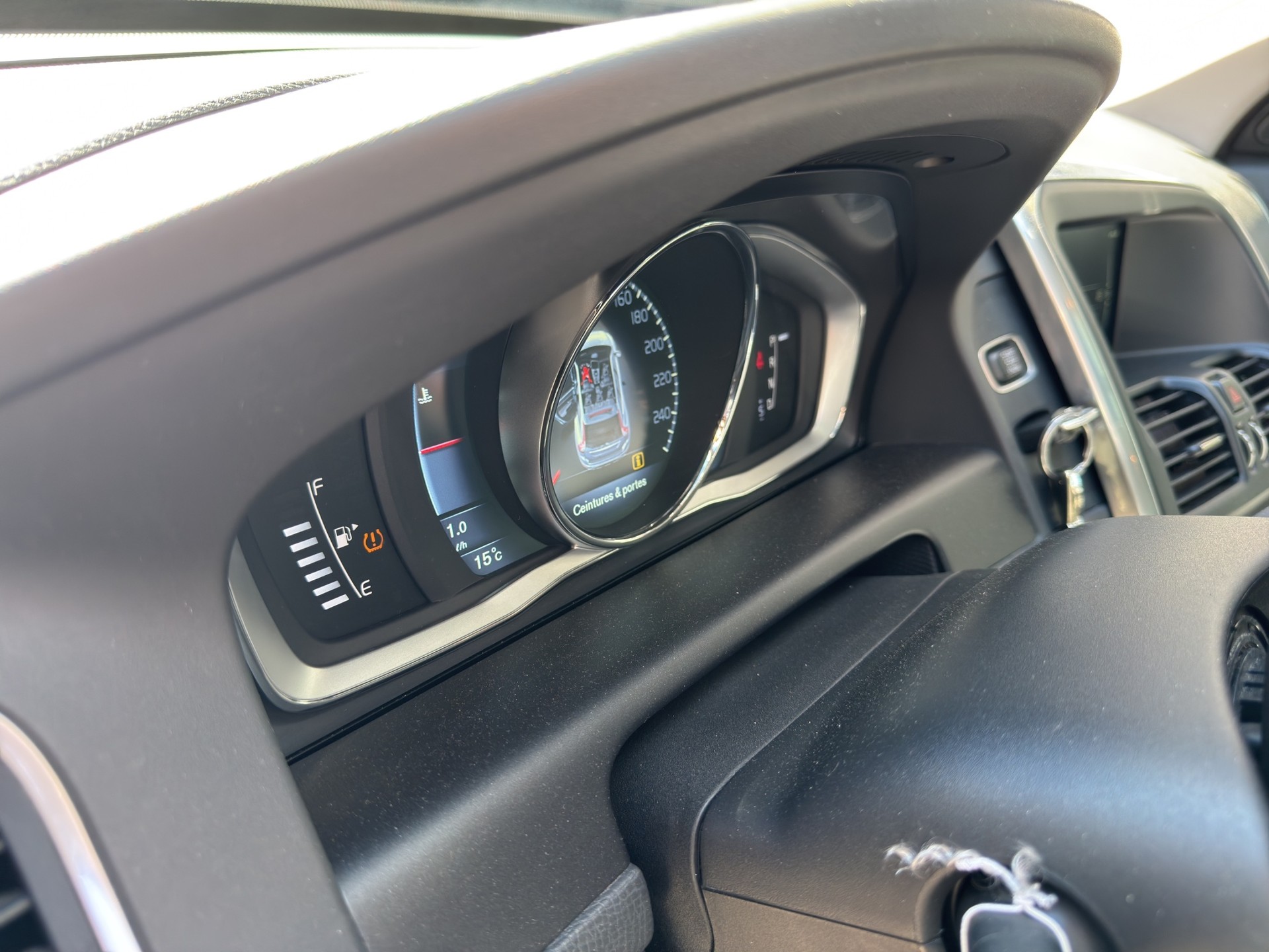 VOLVO XC60 T5 AWD Momentum Geartronic-image-9