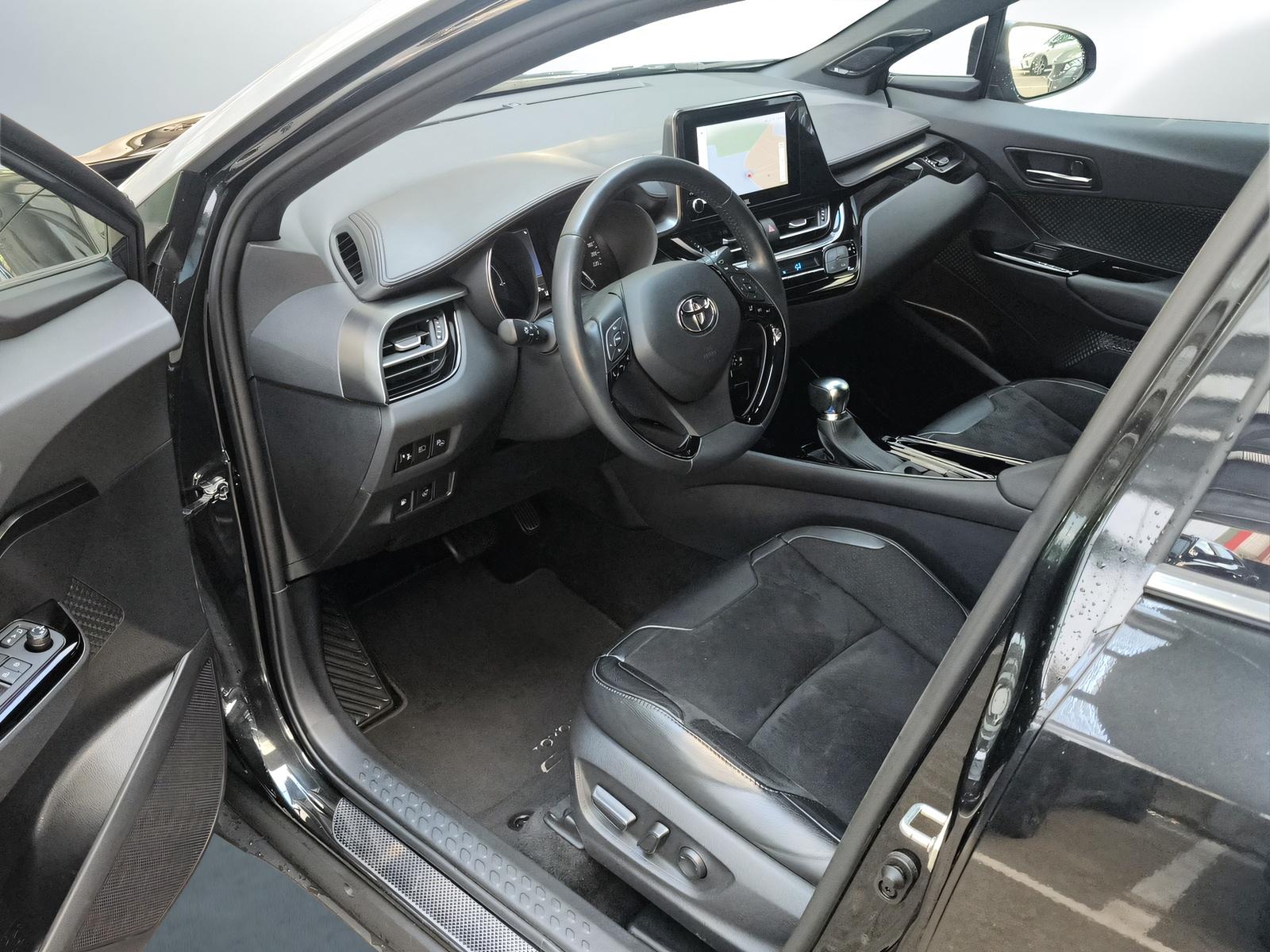 TOYOTA C-HR 2.0 VVTi HSD Move-image-18