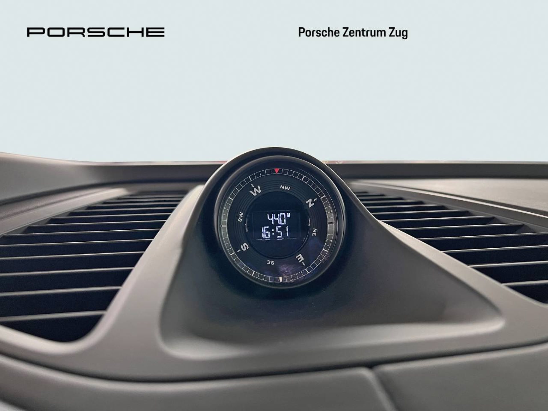 PORSCHE Macan 4S-image-28
