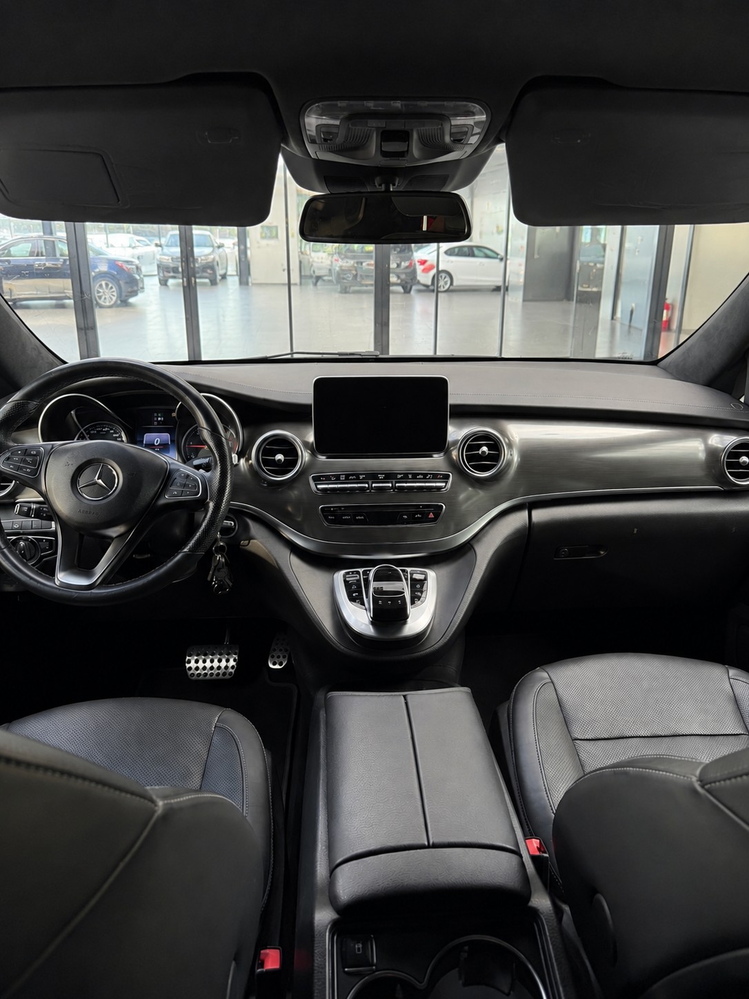 MERCEDES-BENZ V 250 d BlueTec lang 4matic-image-3
