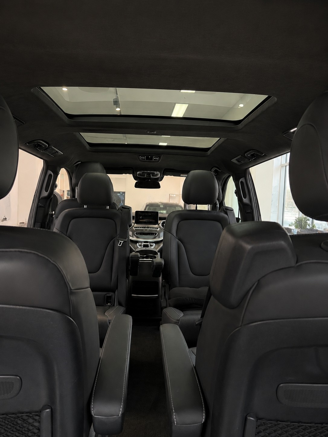 MERCEDES-BENZ V 250 d BlueTec lang 4matic-image-5