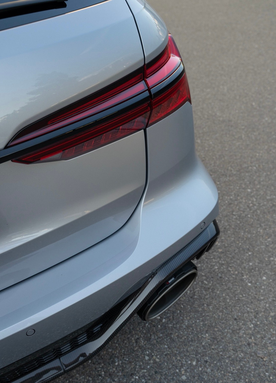AUDI 4.0 V8 TFSI quattro T-Tronic-image-5