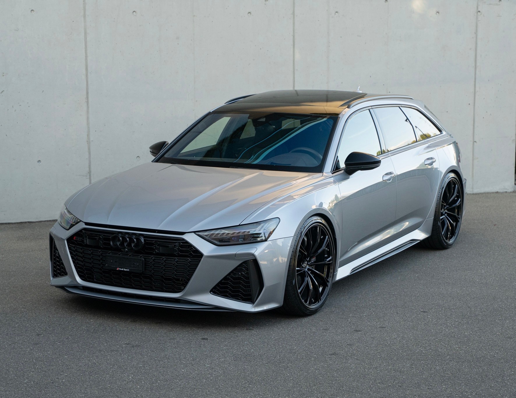 AUDI 4.0 V8 TFSI quattro T-Tronic-image-0