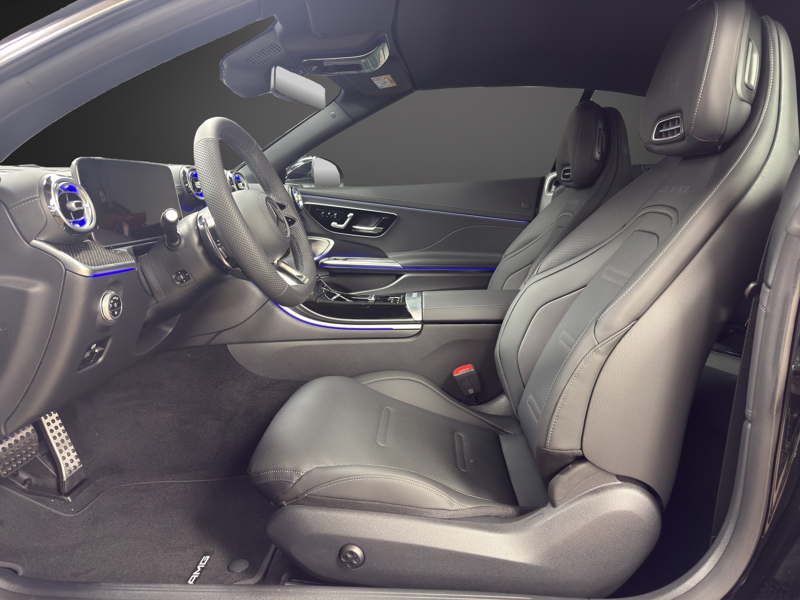 MERCEDES-BENZ AMG CLE 53 4MATIC+ Cabriolet-image-9