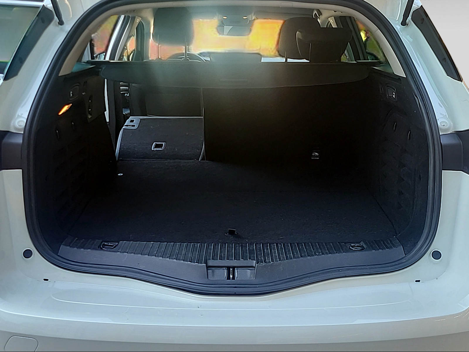 RENAULT Mégane Grandtour 1.6 E-Tech Plug-in Intens-image-10