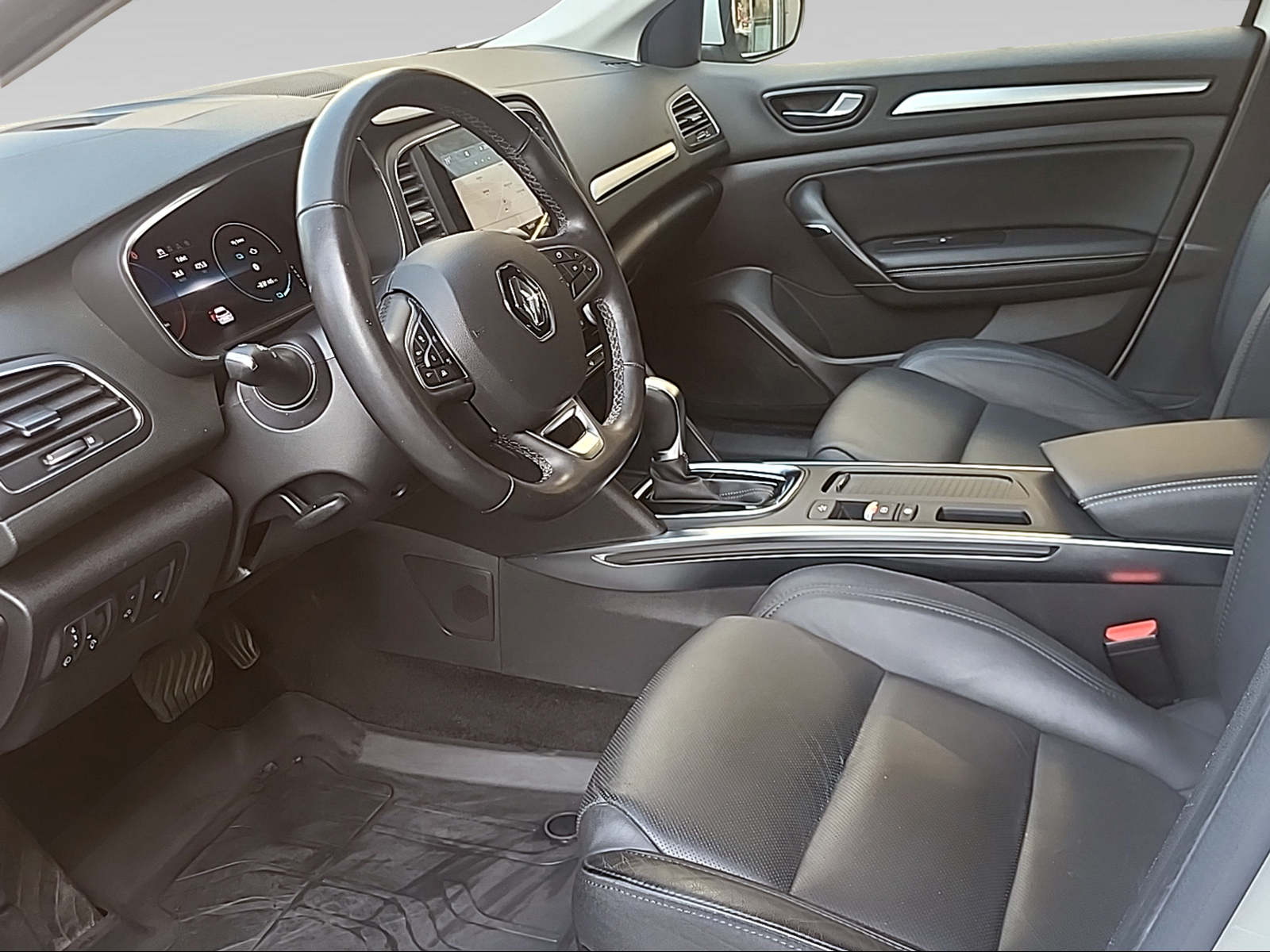 RENAULT Mégane Grandtour 1.6 E-Tech Plug-in Intens-image-3