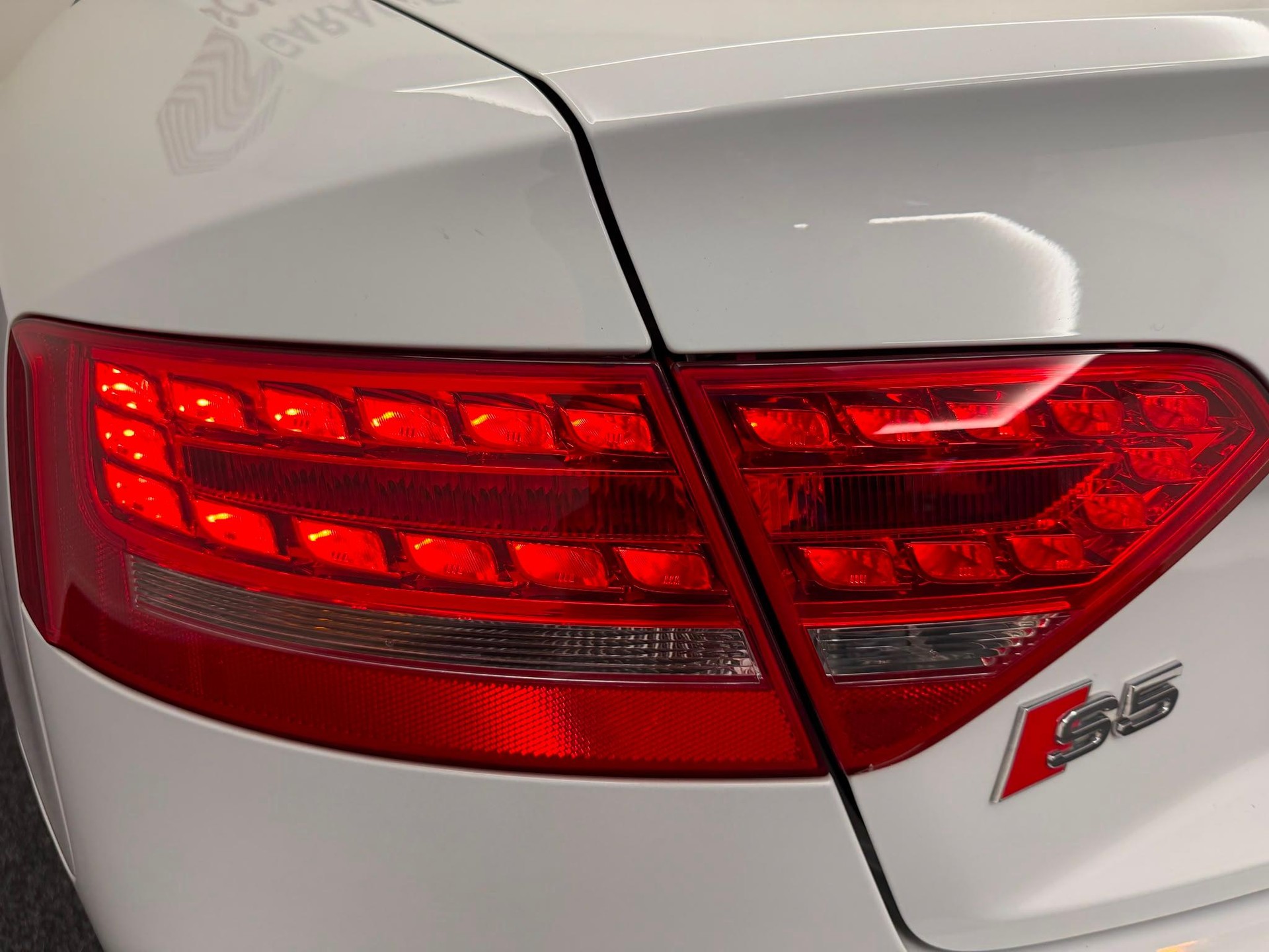 AUDI S5 Cabriolet 3.0 V6 TFSI quattro S-Tronic-image-9