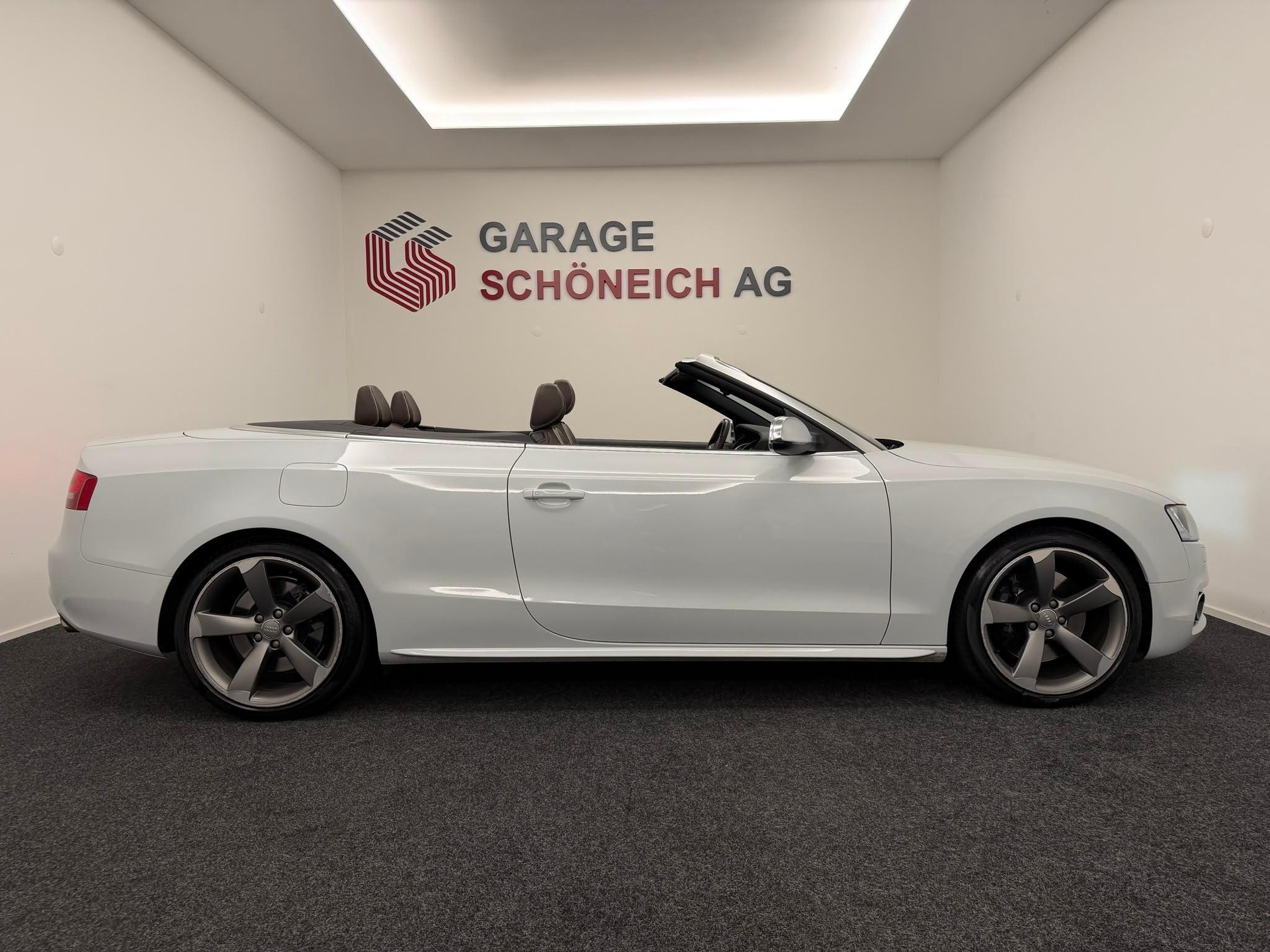 AUDI S5 Cabriolet 3.0 V6 TFSI quattro S-Tronic-image-2