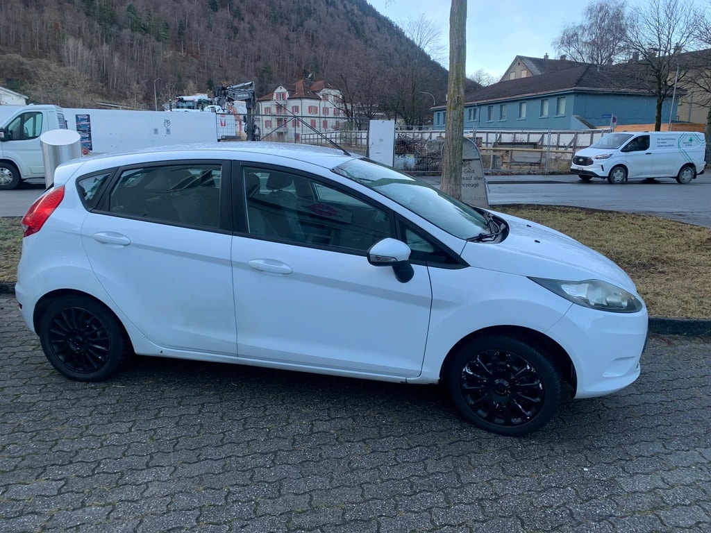 FORD Fiesta 1.25 16V Trend-image-1