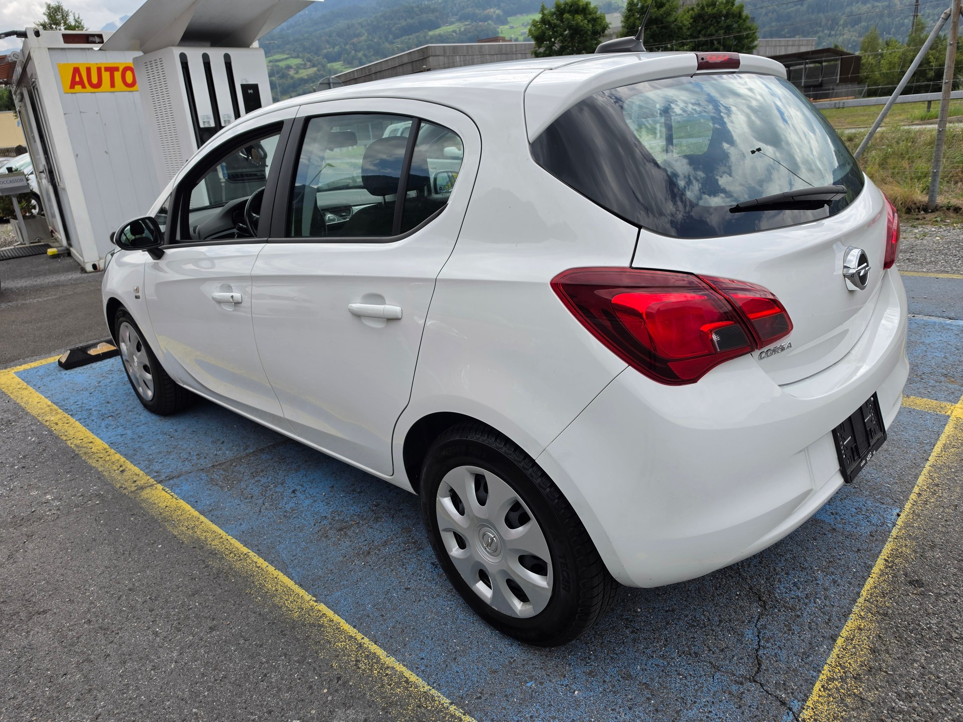 OPEL Corsa 1.4 EcoTec 120 Years Edition-image-8