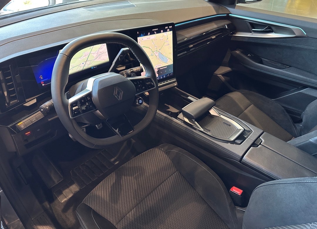 RENAULT Austral 1.2 HEV 200 Techno Esprit Alpine A-image-13