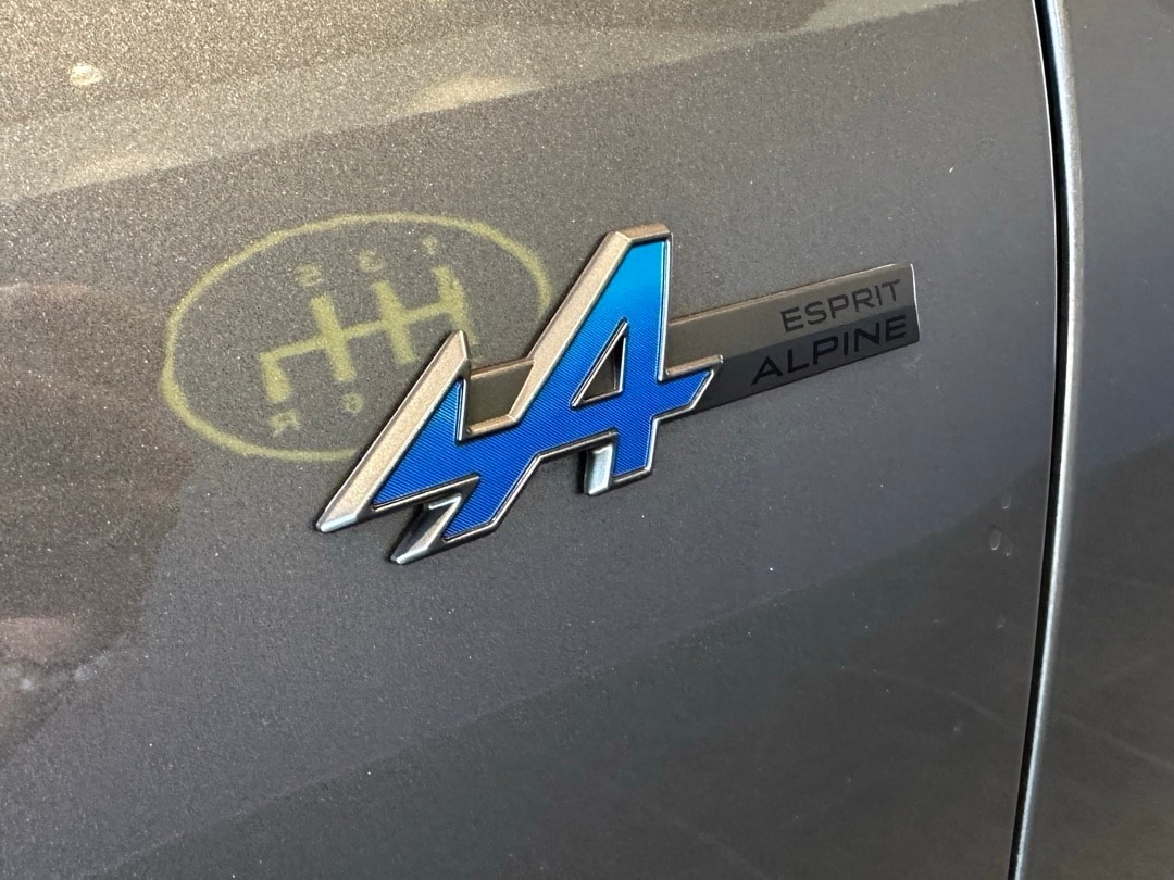 RENAULT Austral 1.2 HEV 200 Techno Esprit Alpine A-image-4