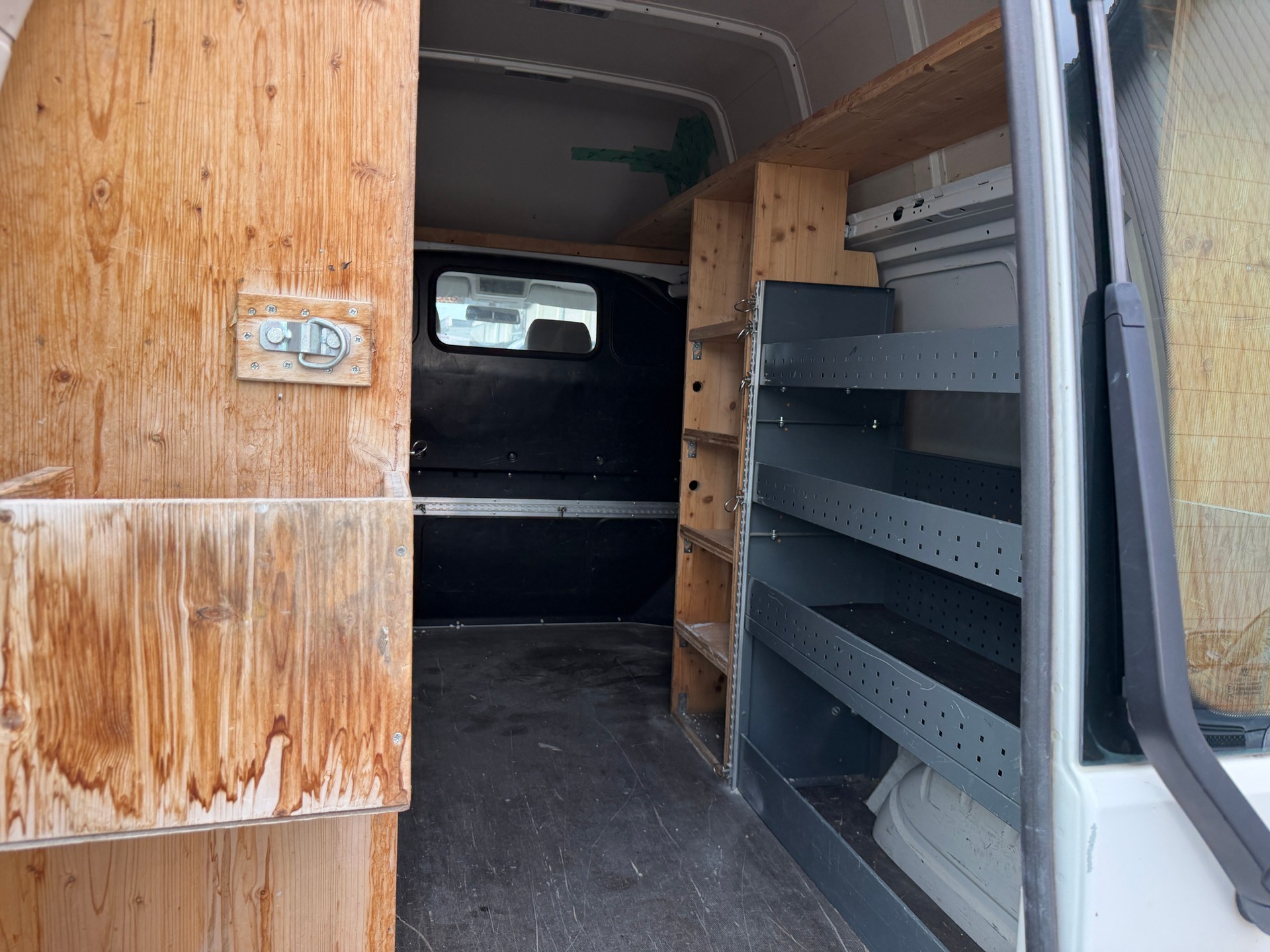 VW T5 2.0 TDI-image-7