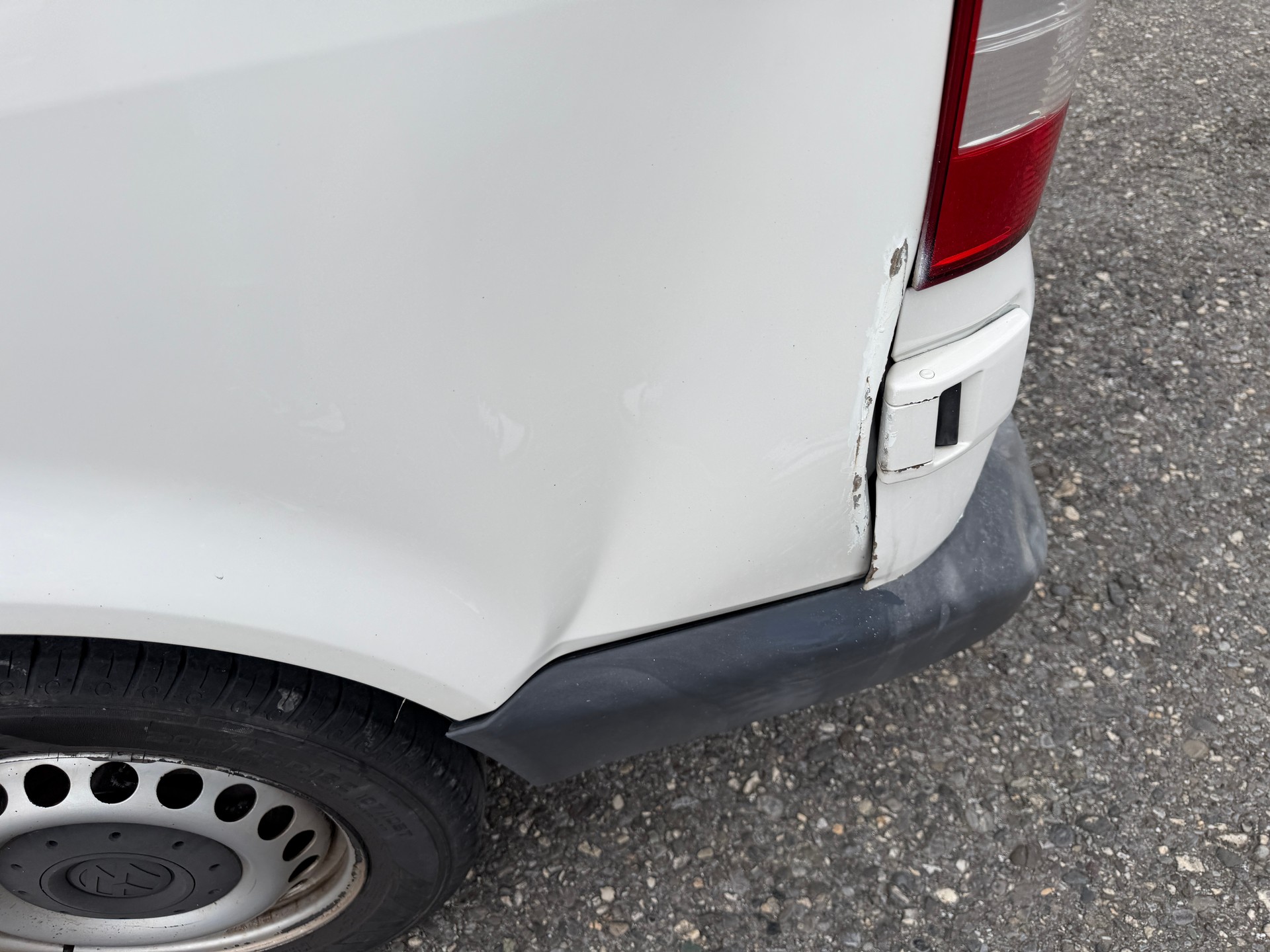 VW T5 2.0 TDI-image-5