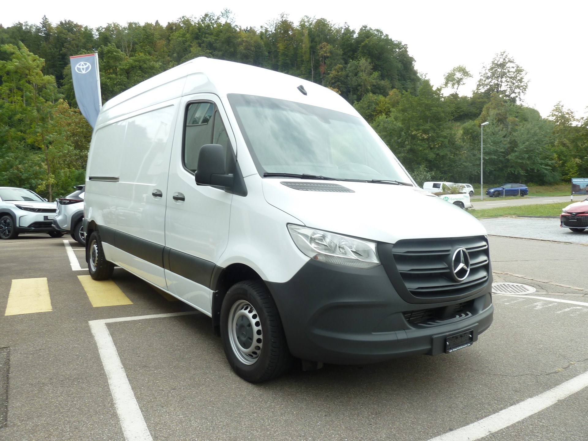 MERCEDES-BENZ Sprinter 314 CDI Standard FWD-image-9