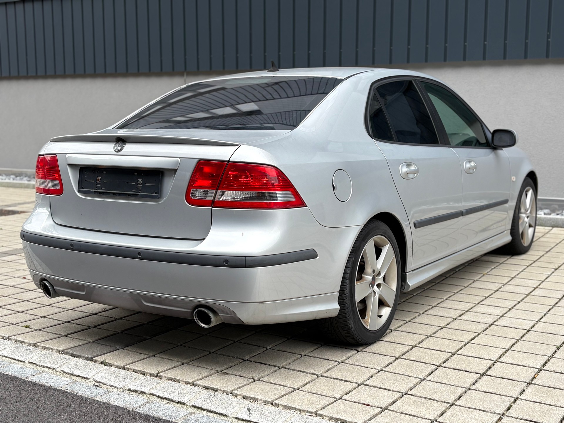 SAAB 9-3 2.8T V6 Aero-image-6