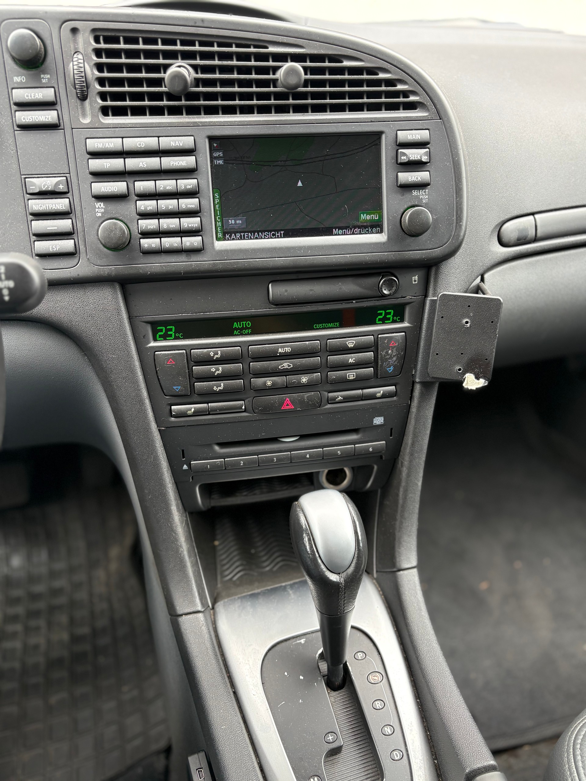 SAAB 9-3 2.8T V6 Aero-image-13