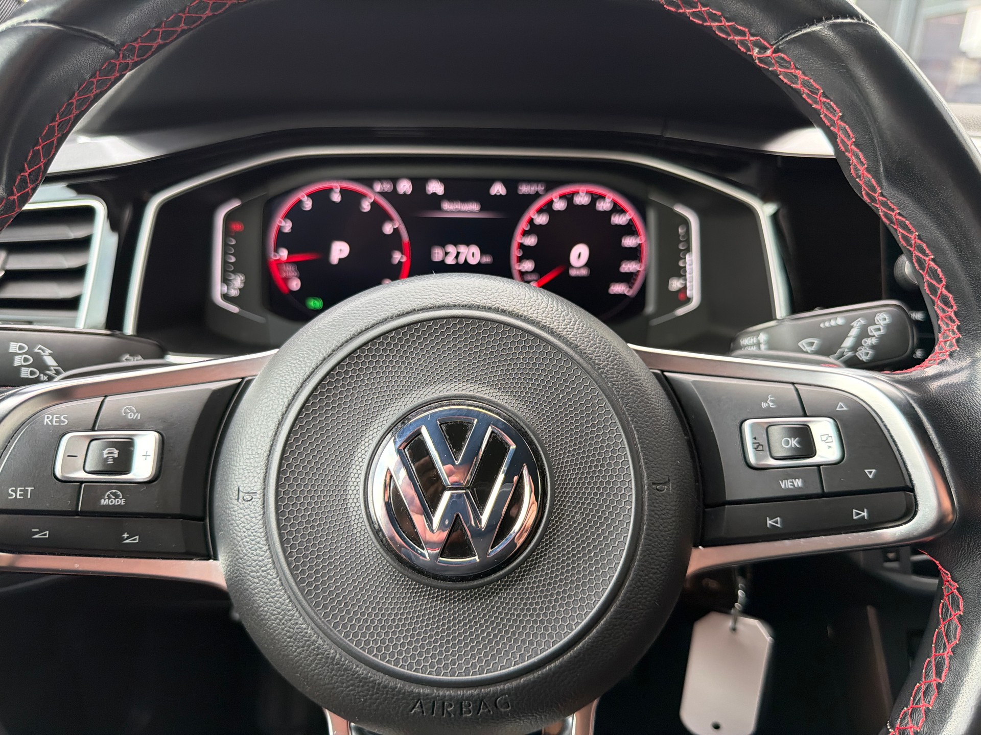 VW Polo 2.0 TSI GTI DSG-image-17