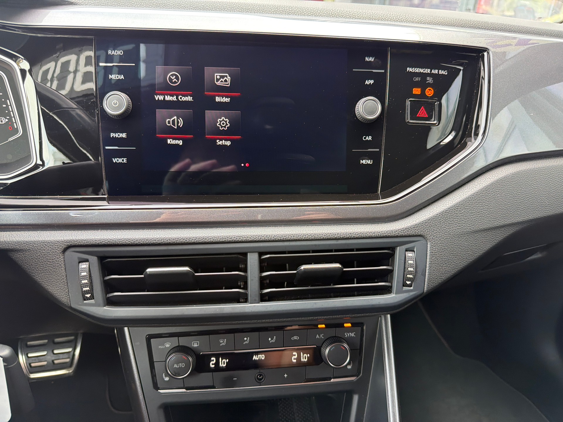 VW Polo 2.0 TSI GTI DSG-image-15