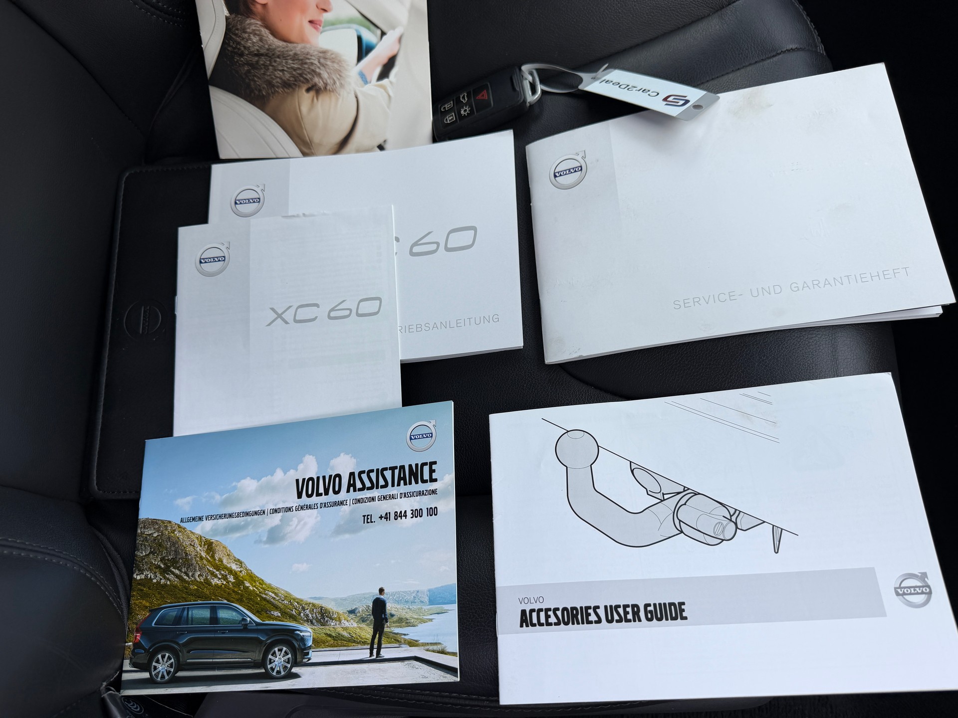 VOLVO XC60 2.0 D4 FWD Summum S/S 🖤-image-17