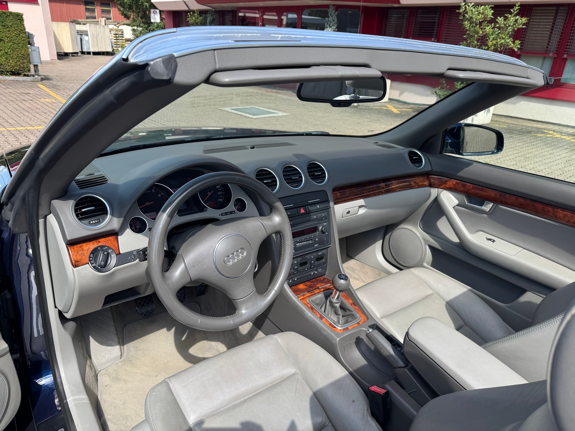 AUDI 3.0 V6 220-image-3