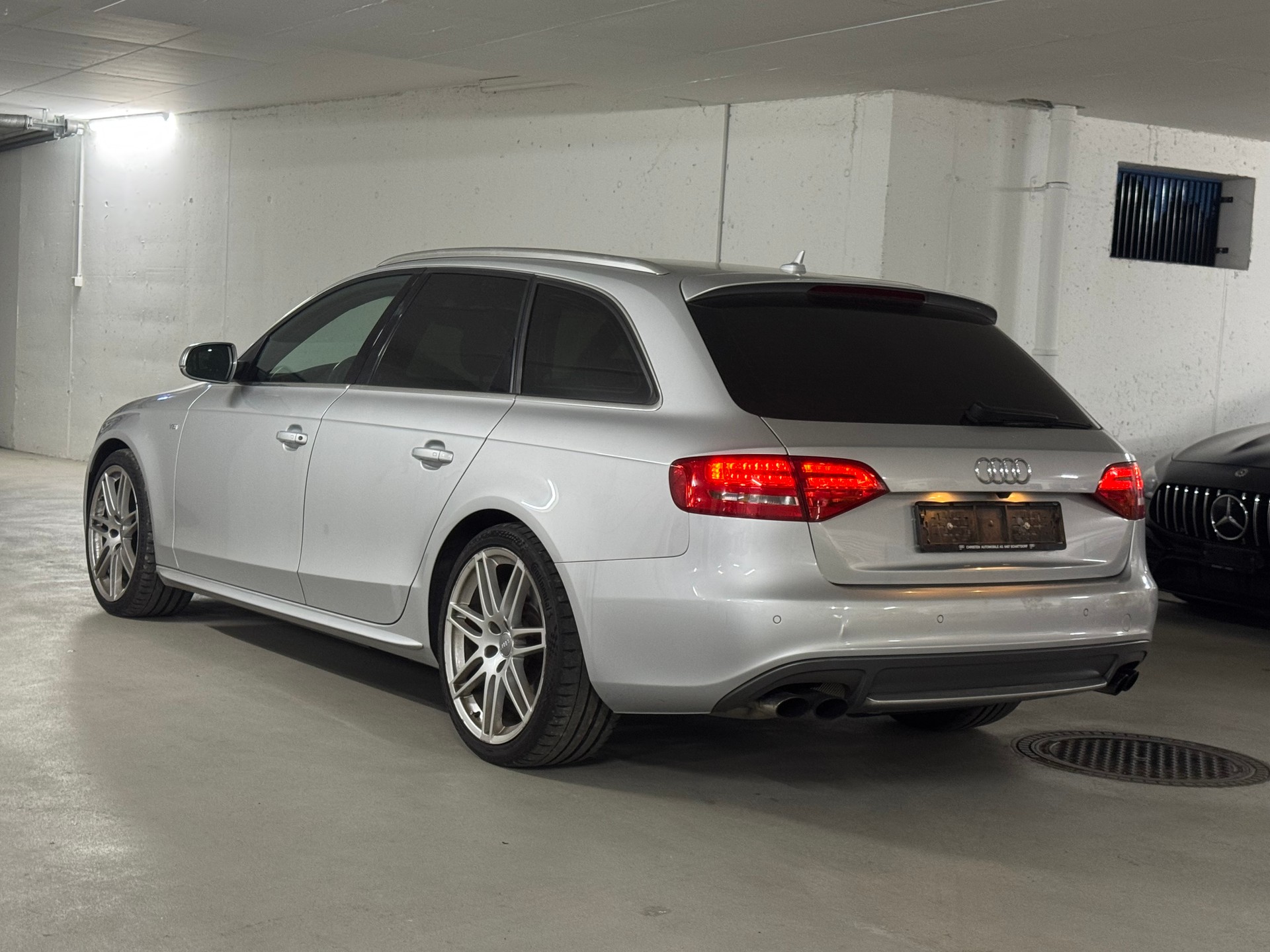 AUDI S4 Avant 3.0 TFSI quattro S-tronic-image-4