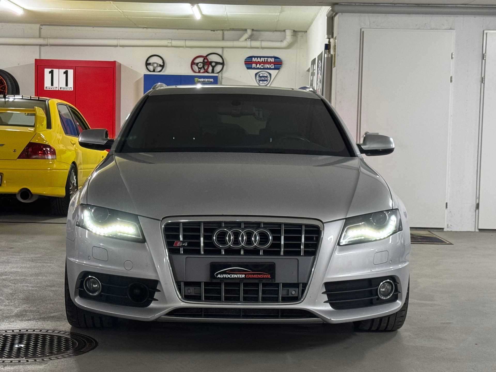 AUDI S4 Avant 3.0 TFSI quattro S-tronic-image-1