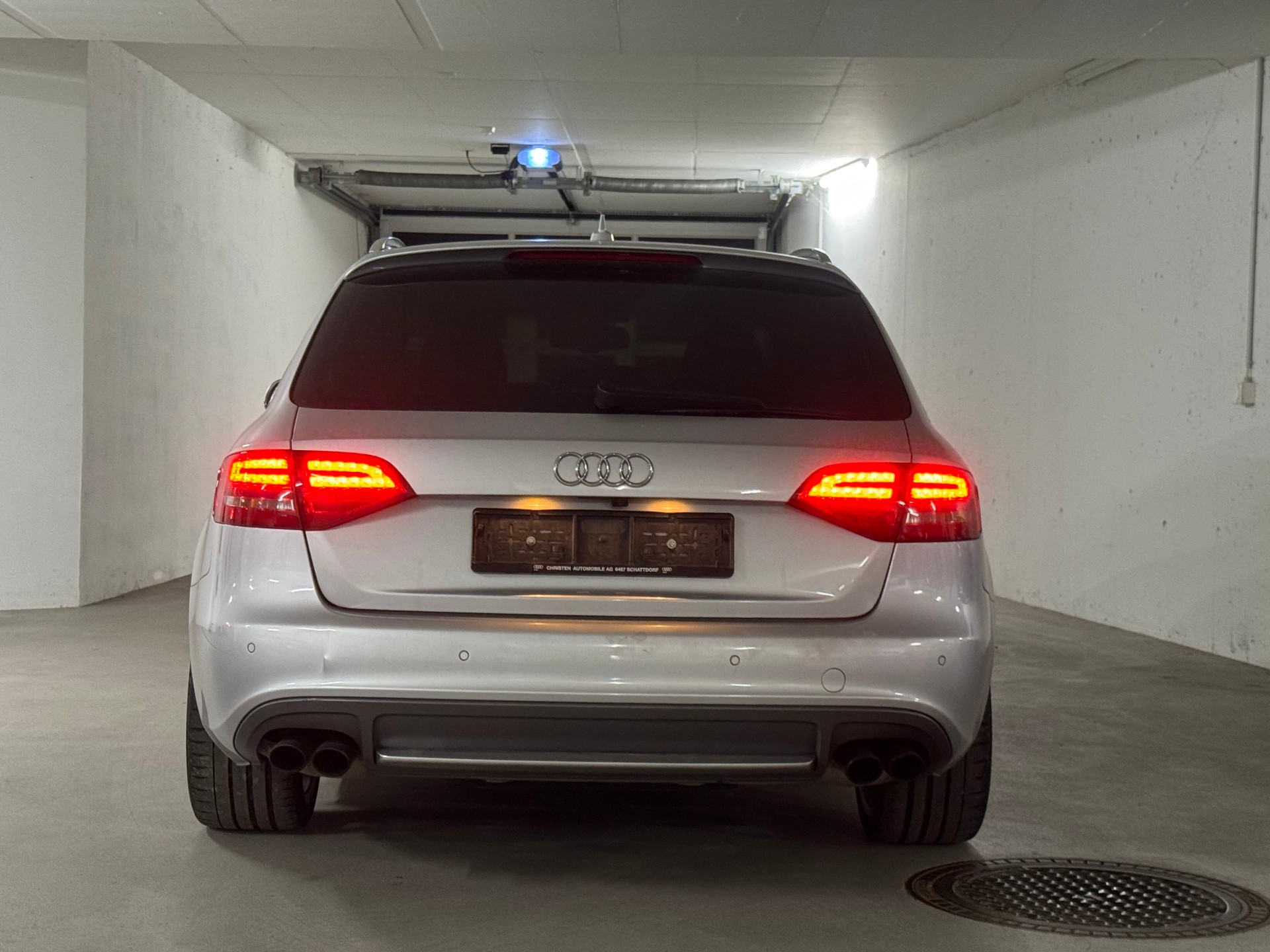 AUDI S4 Avant 3.0 TFSI quattro S-tronic-image-5