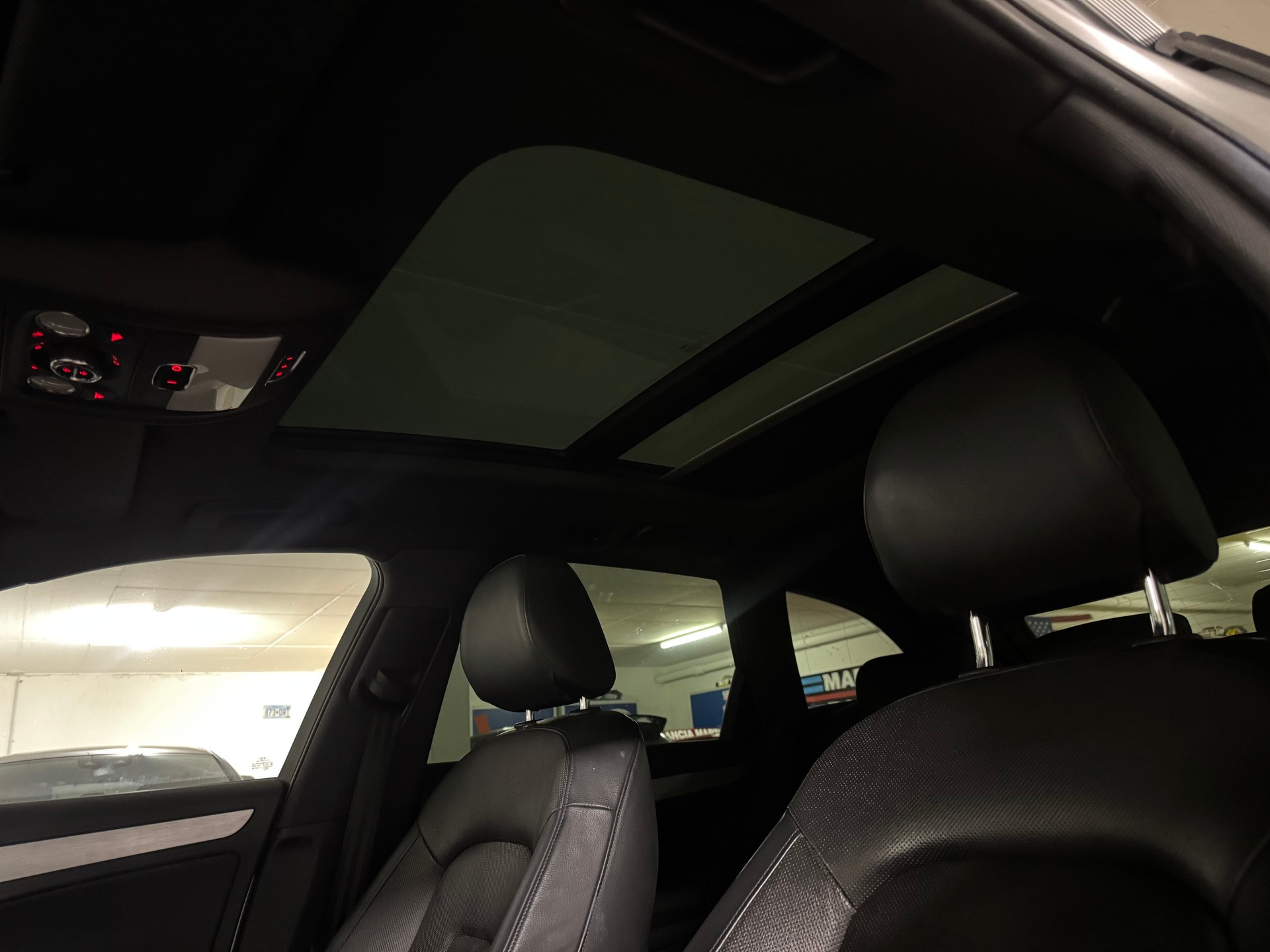 AUDI S4 Avant 3.0 TFSI quattro S-tronic-image-12